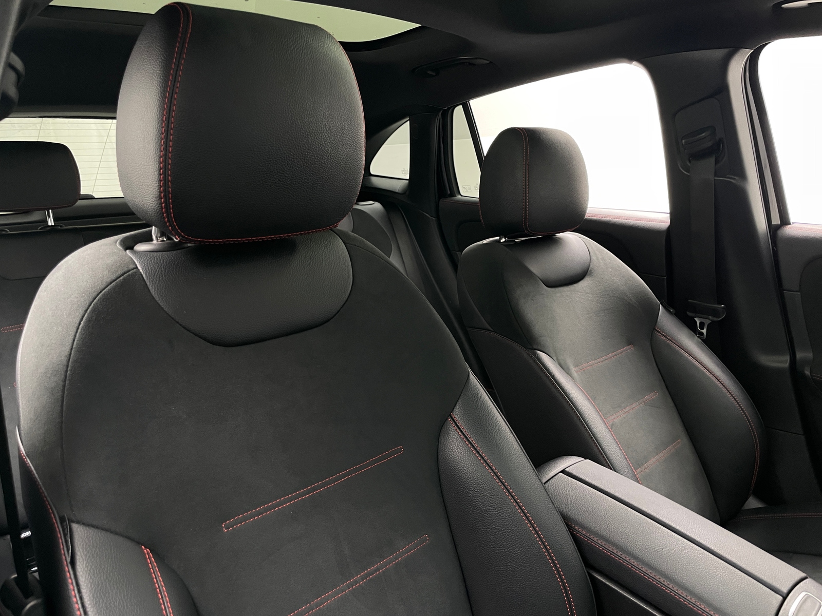 Thumbnail: 2021 Mercedes-Benz GLA - 2