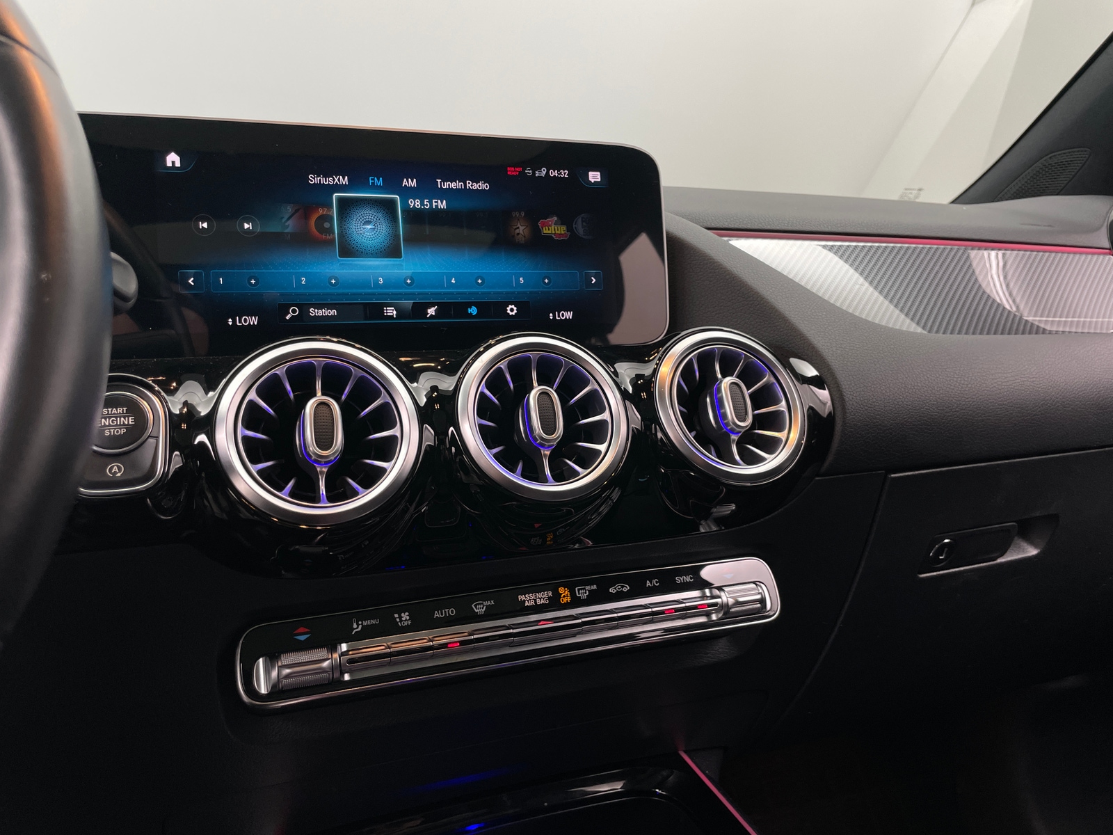 Thumbnail: 2021 Mercedes-Benz GLA - 4