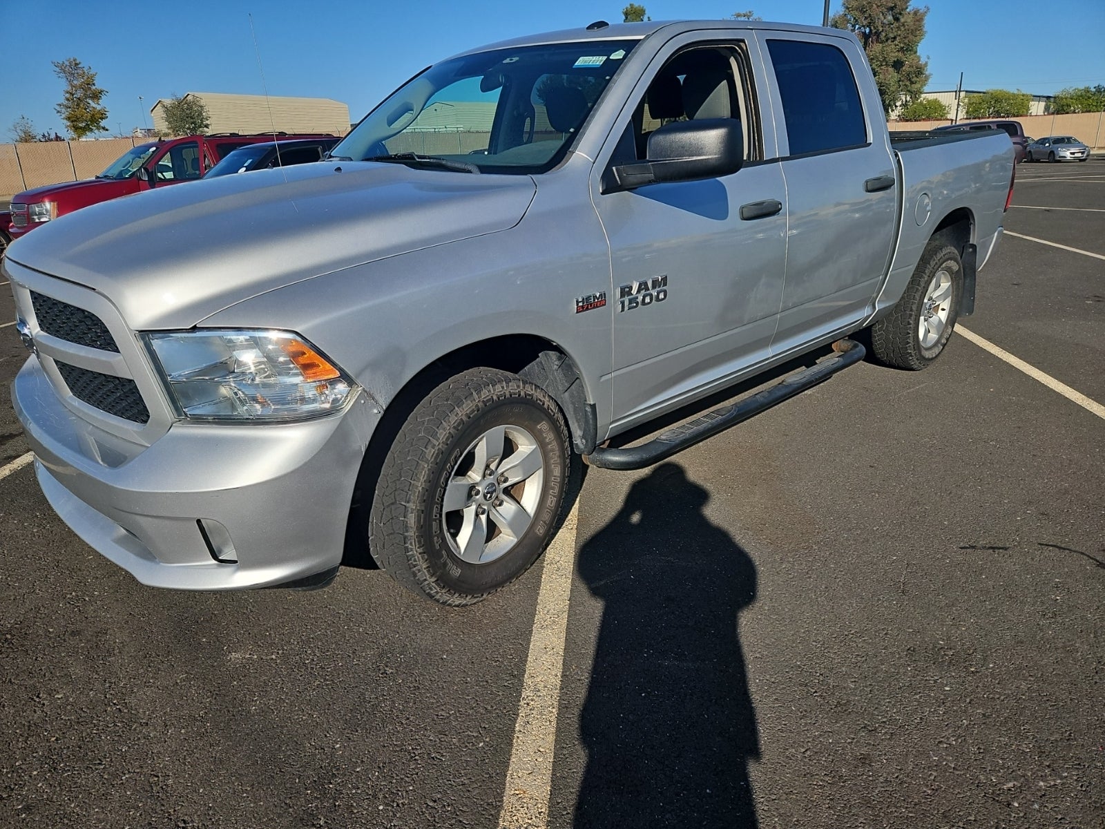 2017 Ram 1500 Express 4x4 Crew Cab 5'7" Box
