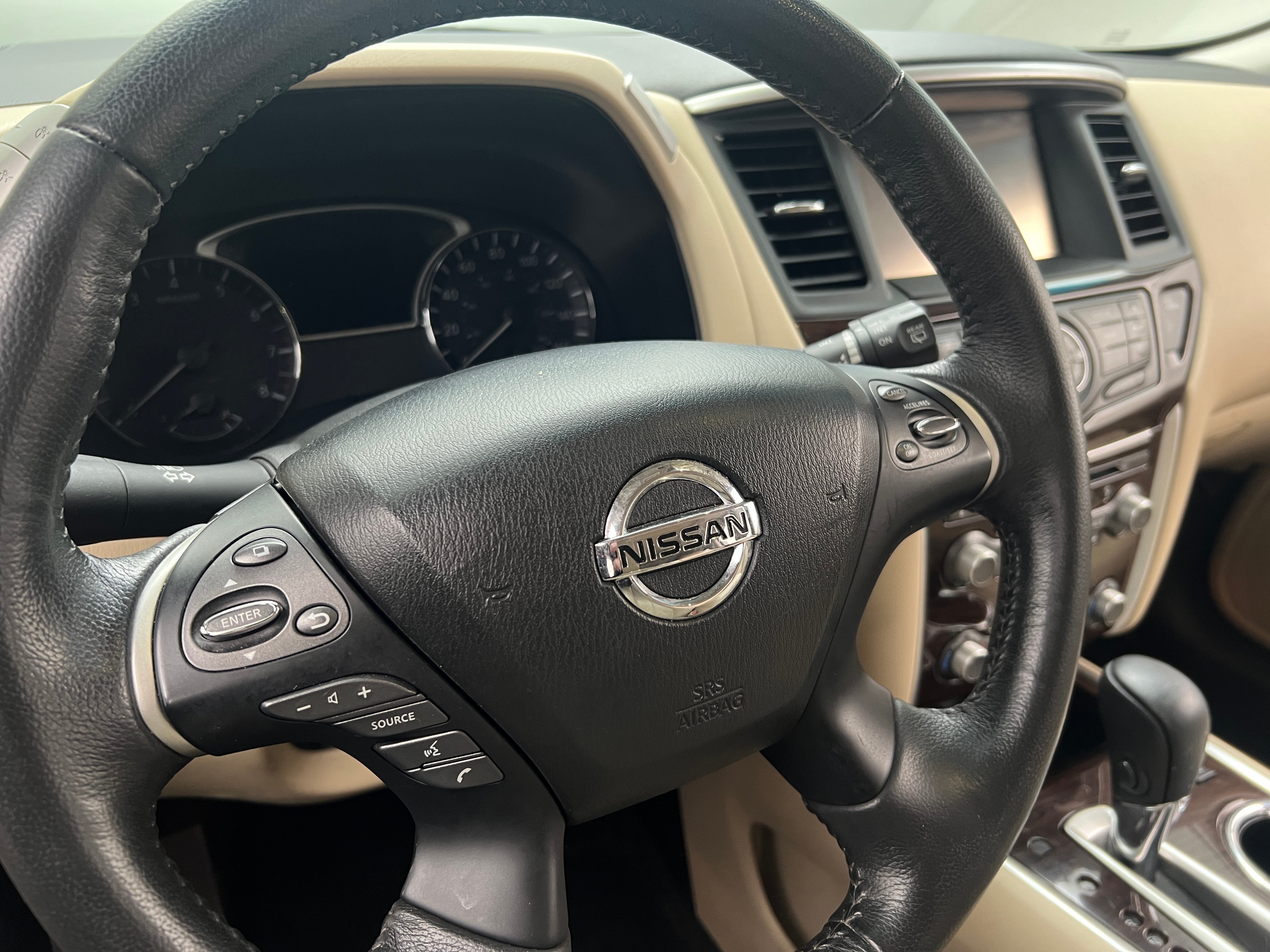 2016 Nissan Pathfinder SL 4