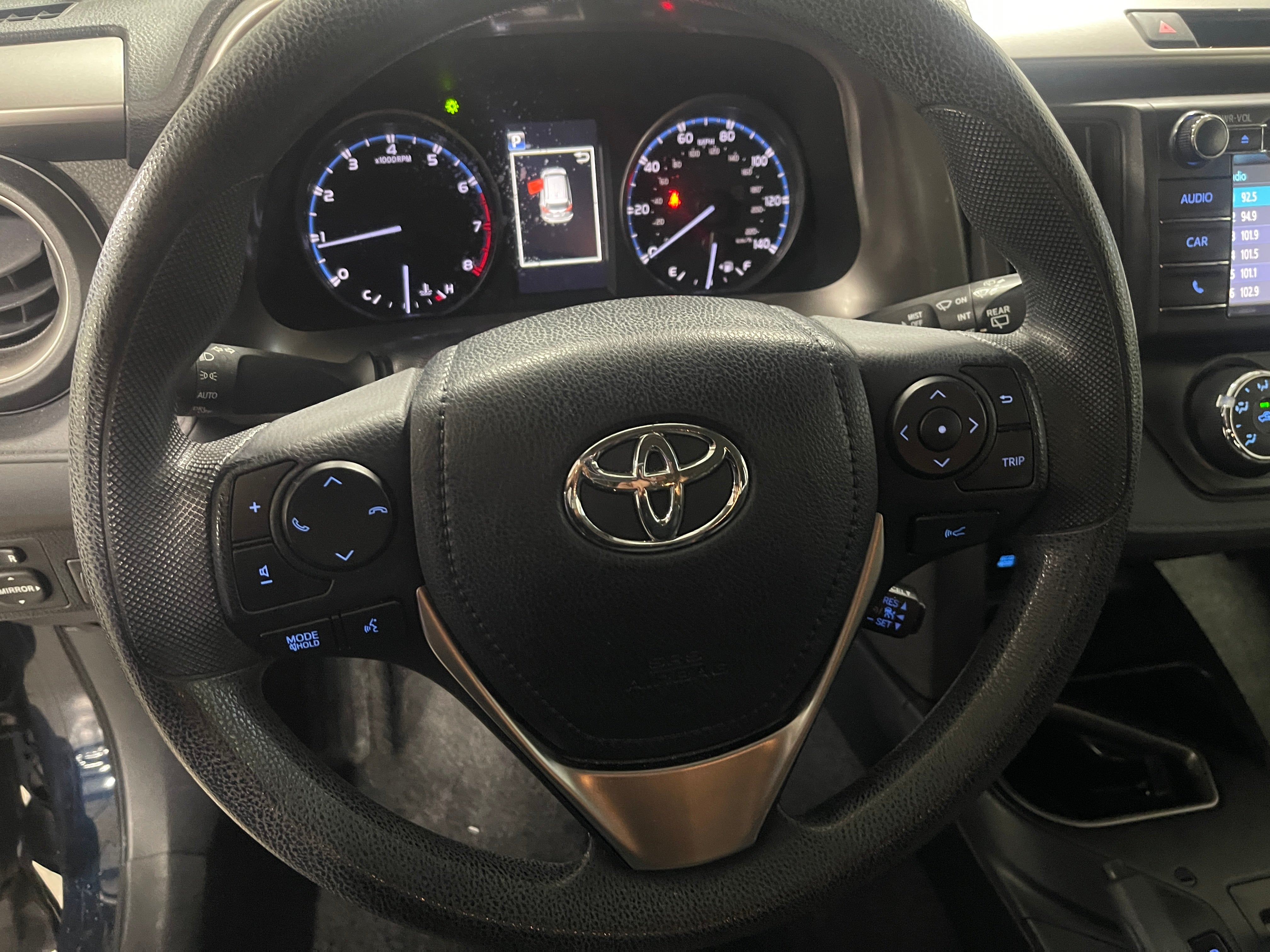 2018 Toyota RAV4 LE 5