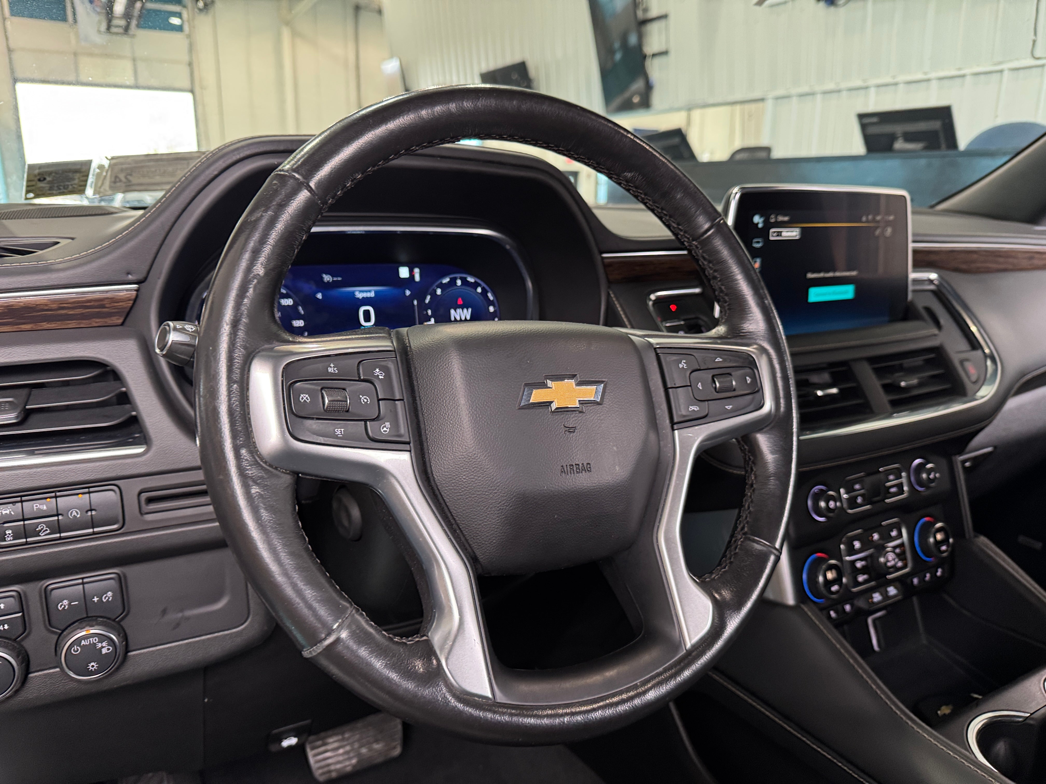 2023 Chevrolet Suburban Premier 4