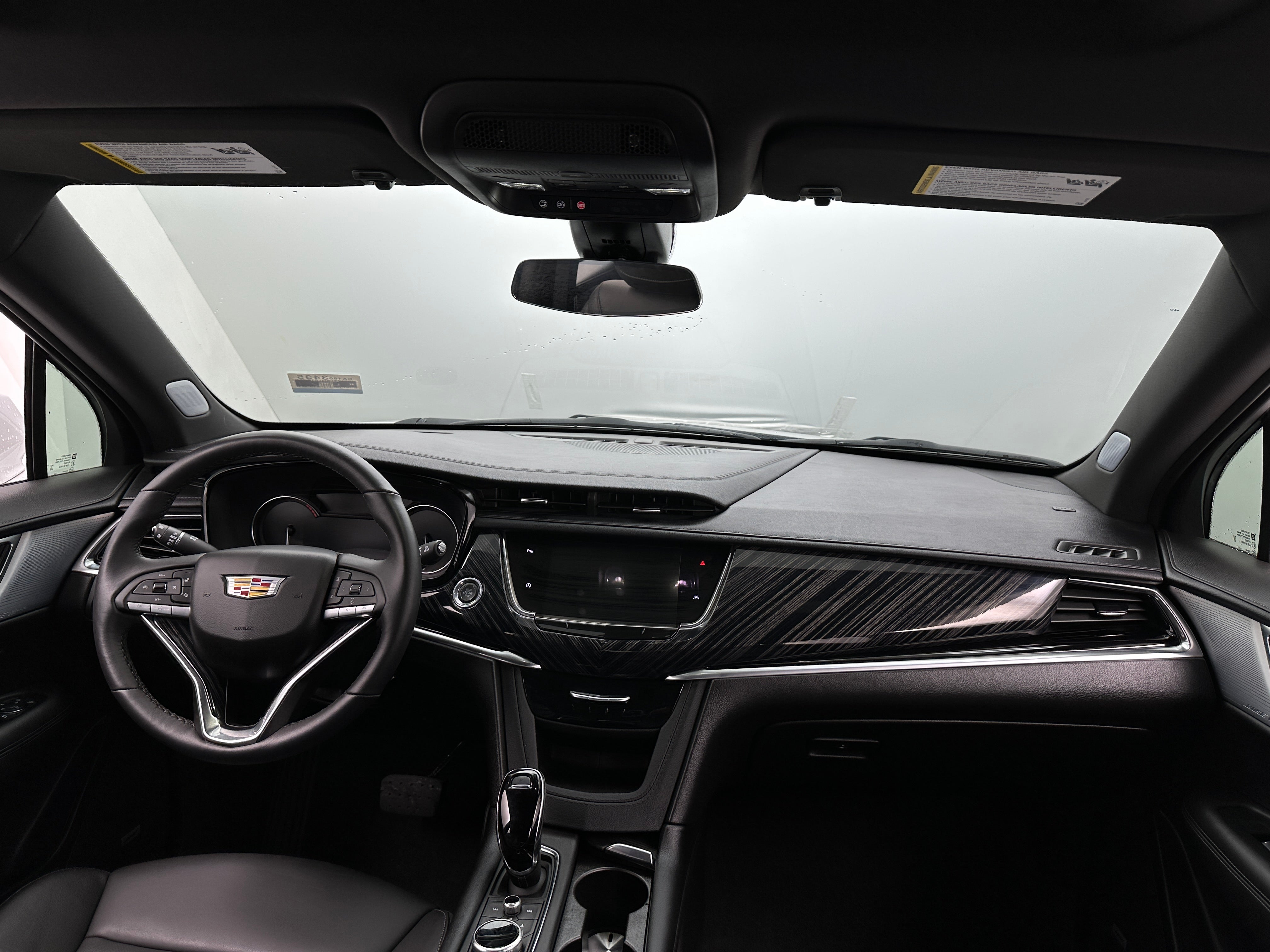 2024 Cadillac XT6 Premium Luxury 2