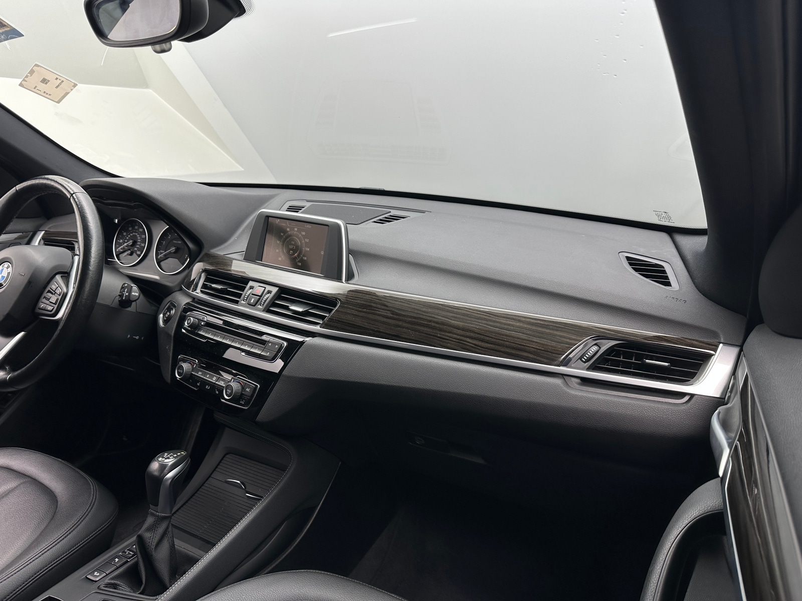Thumbnail: 2017 BMW X1 - 3