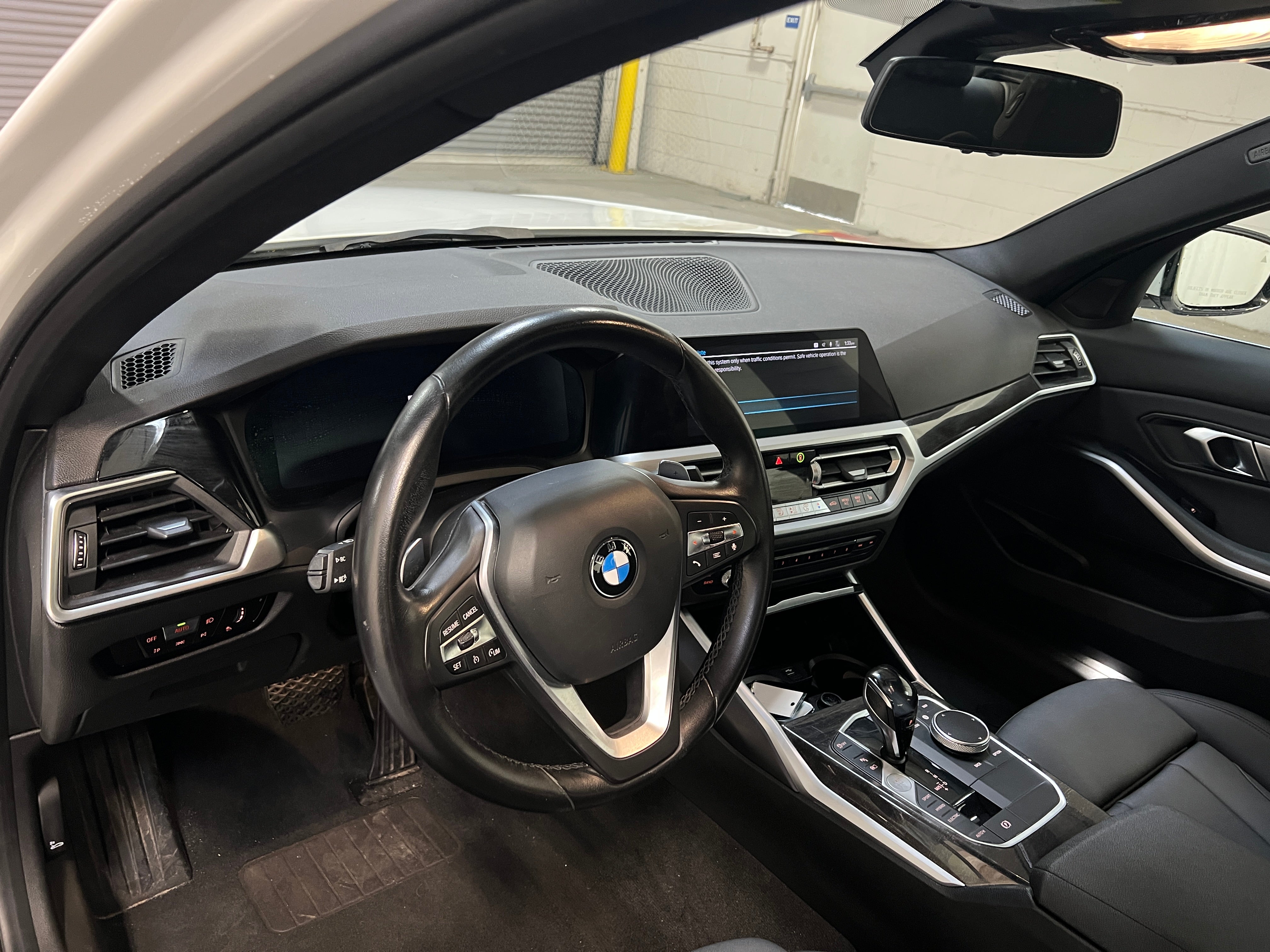 2021 BMW 3 Series 330e 3