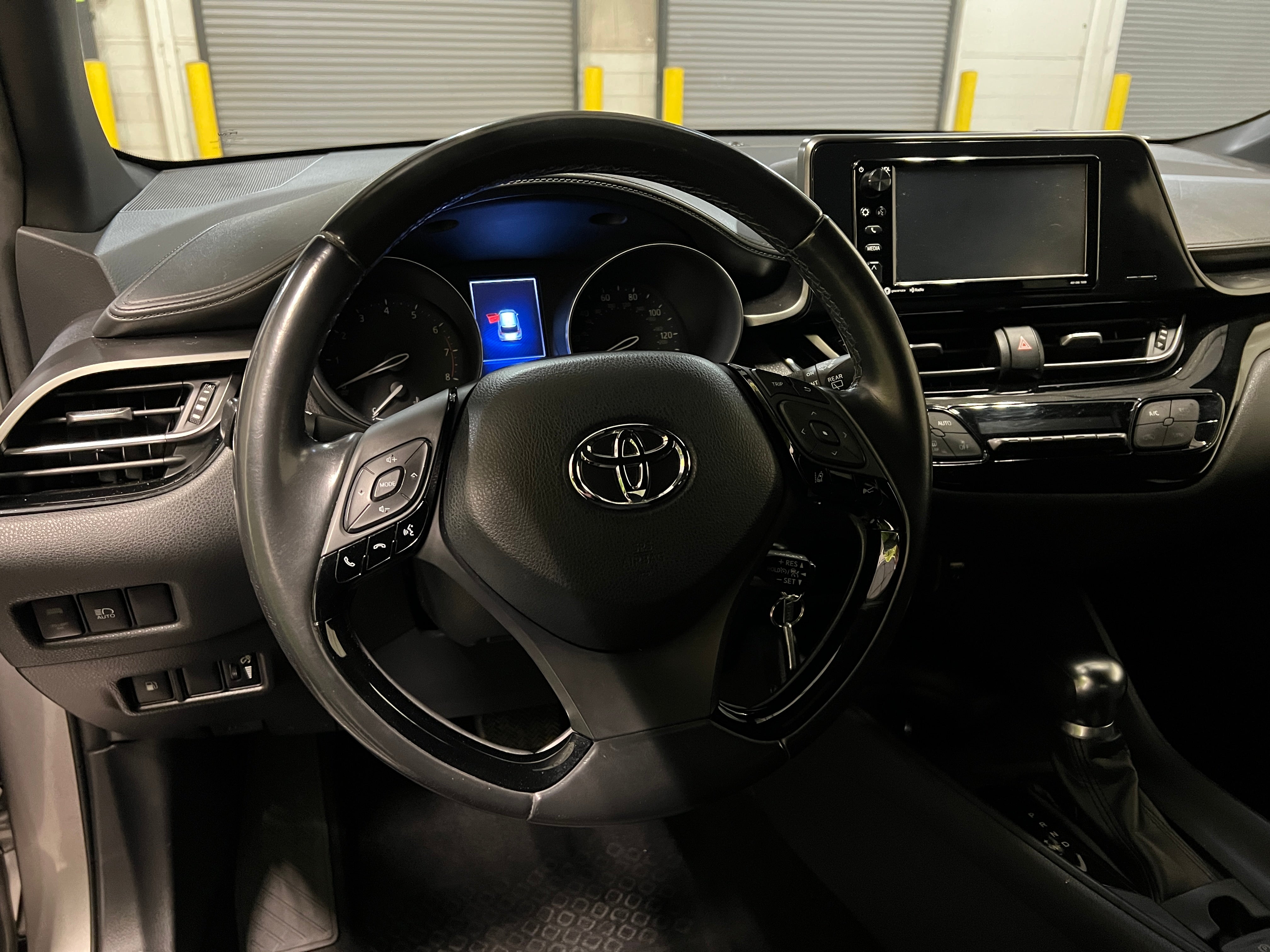 2018 Toyota C-HR XLE 5