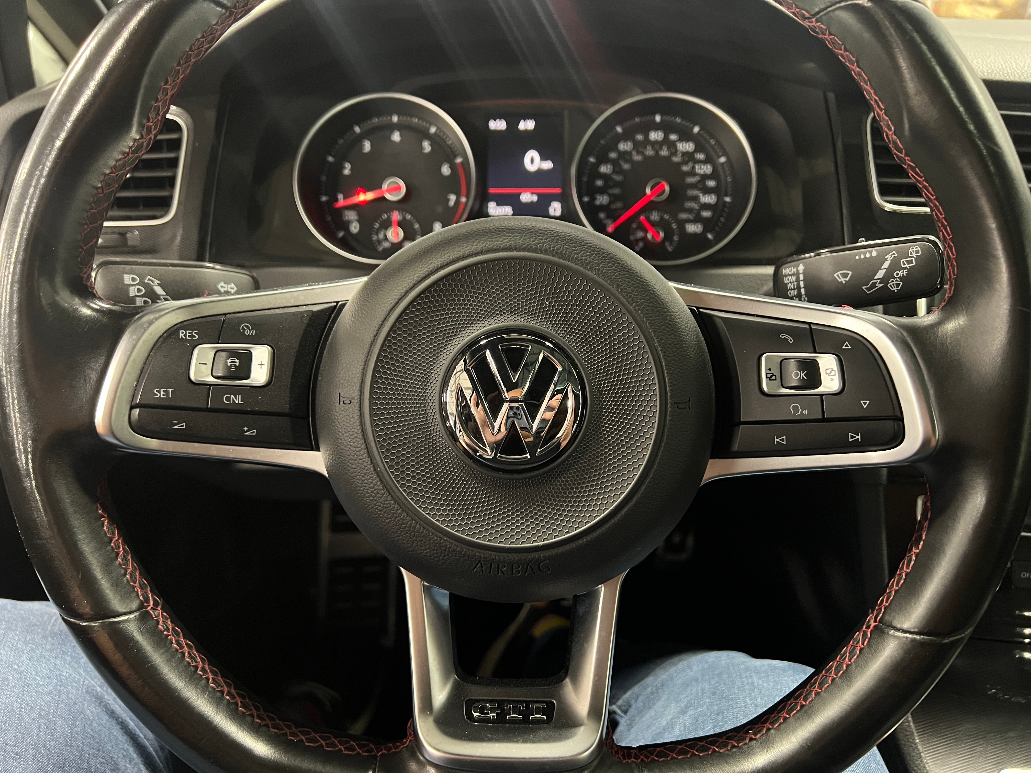 2017 Volkswagen Golf GTI Autobahn 5