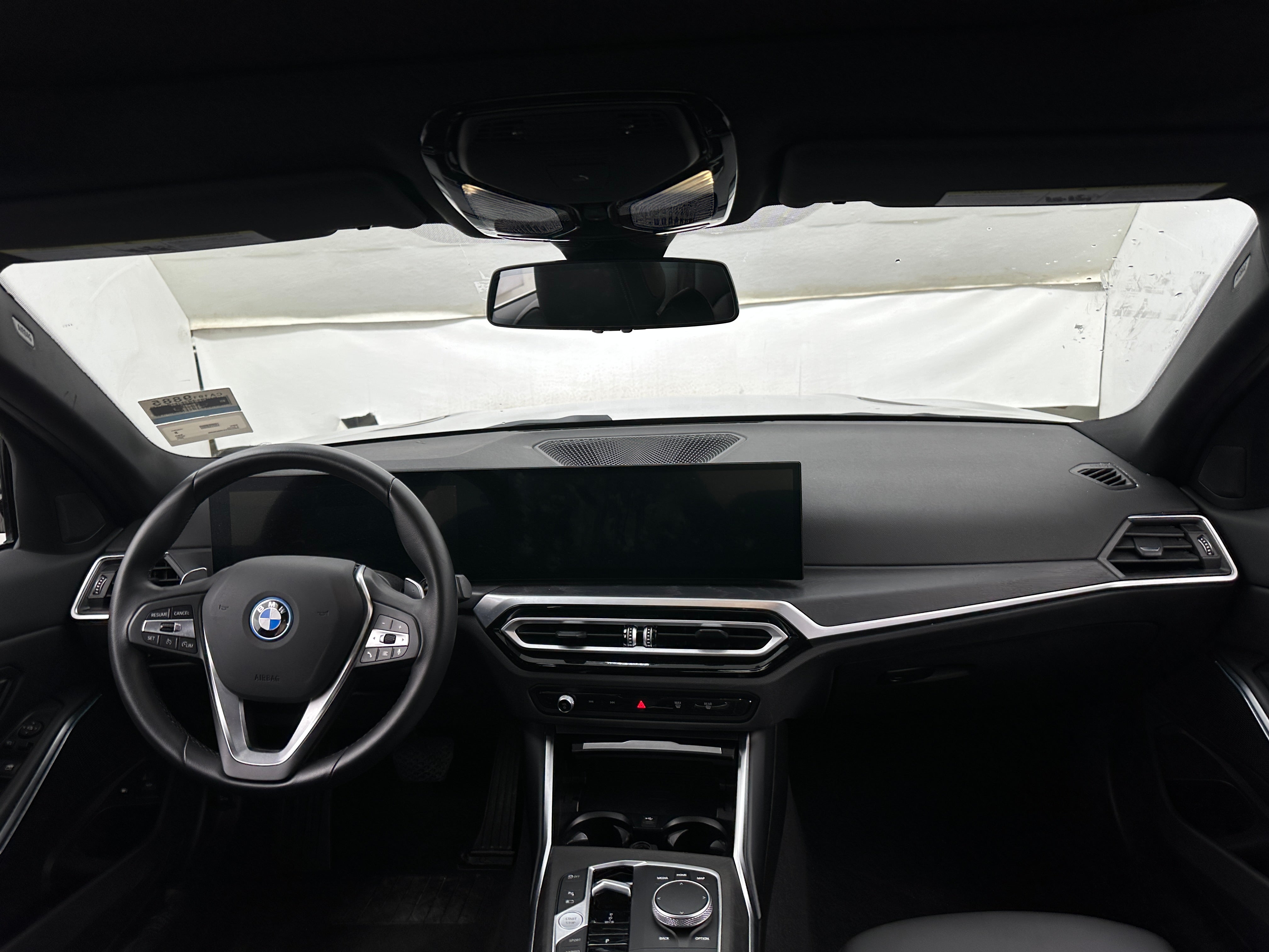 2024 BMW 3 Series 330e 3