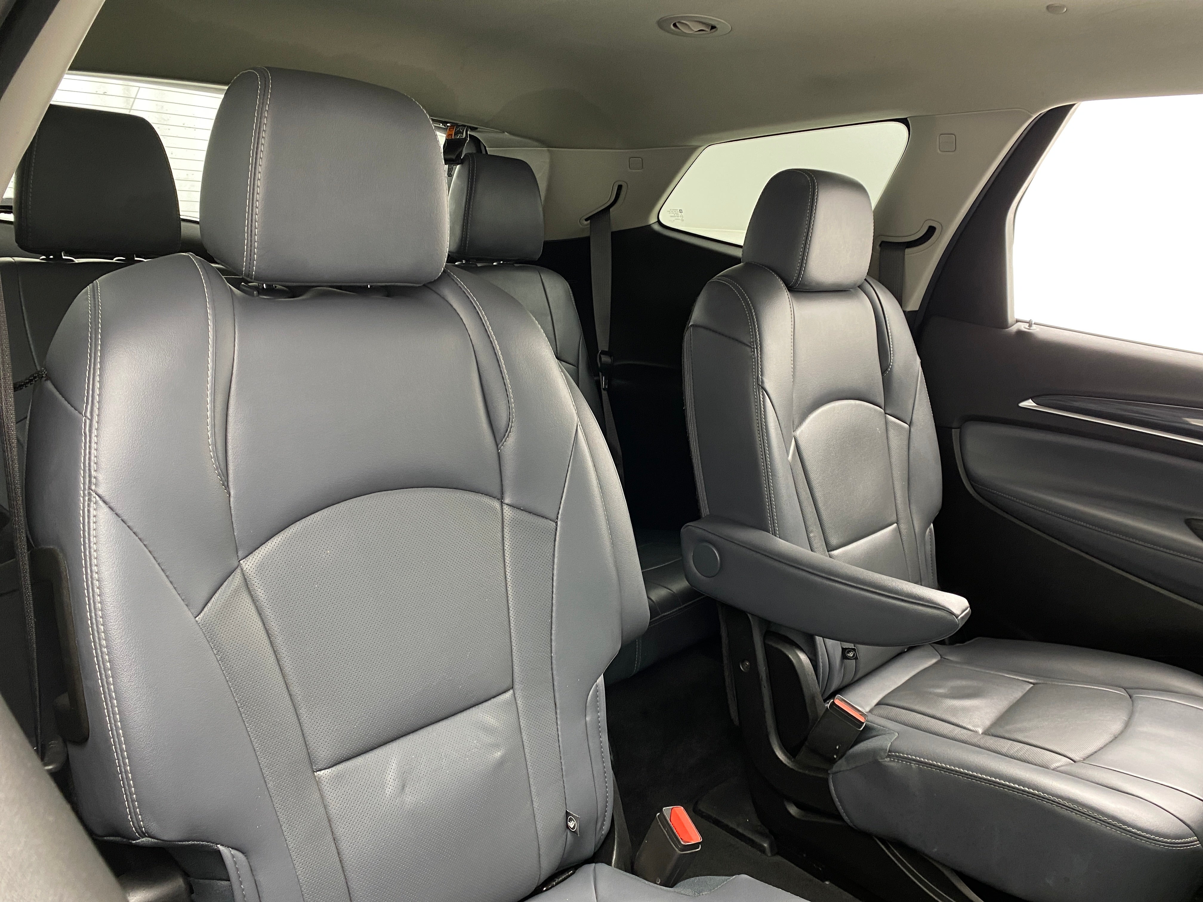 2019 Buick Enclave Essence 5