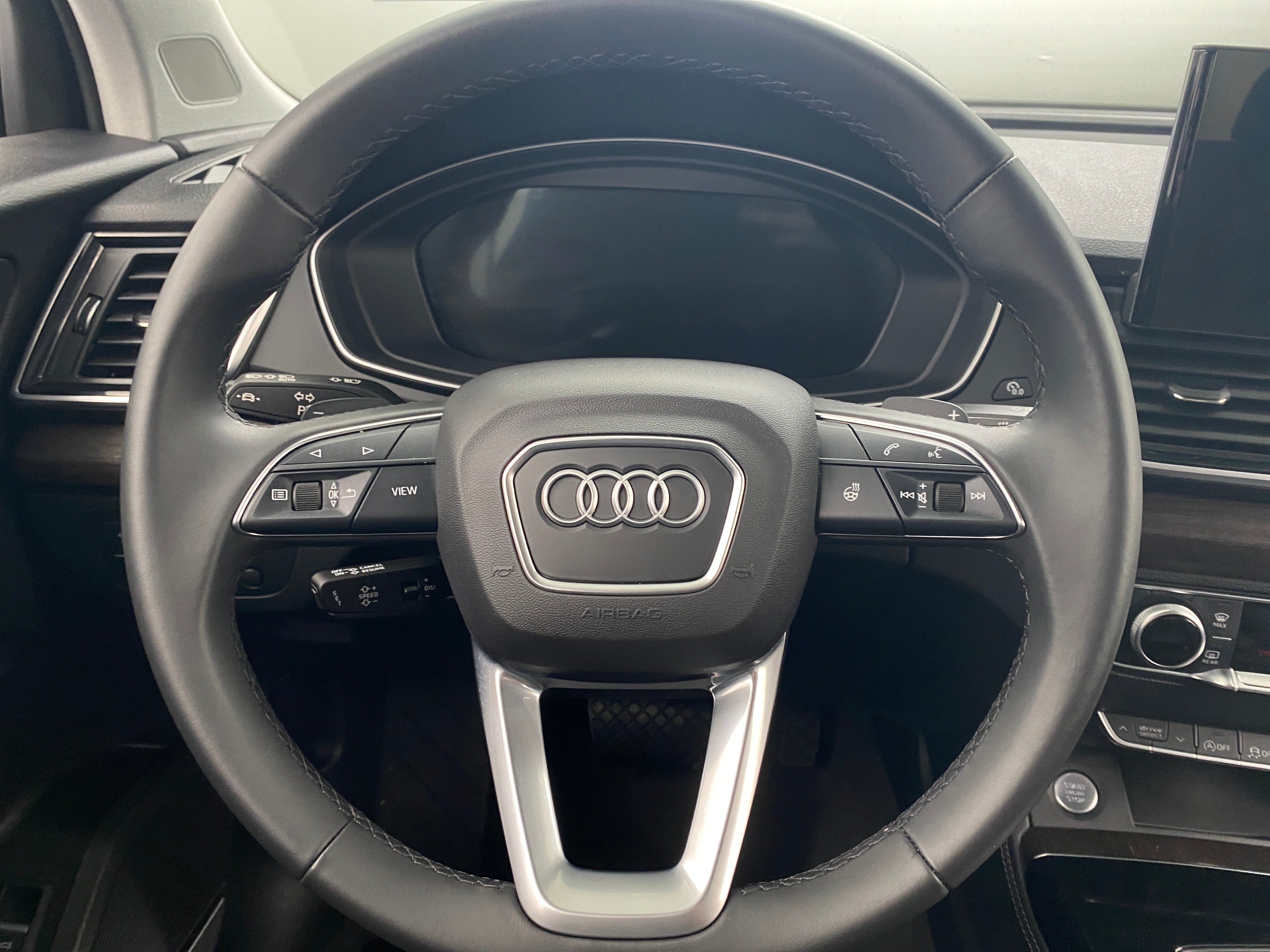 2024 Audi Q5 e Premium Plus 5