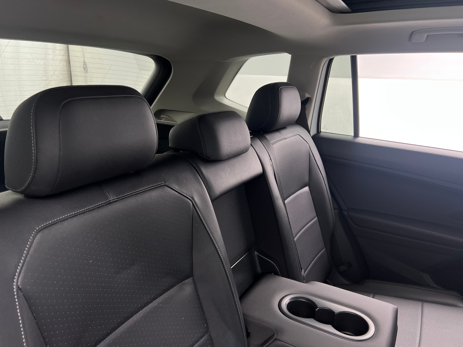 Thumbnail: 2019 Volkswagen Tiguan - 6