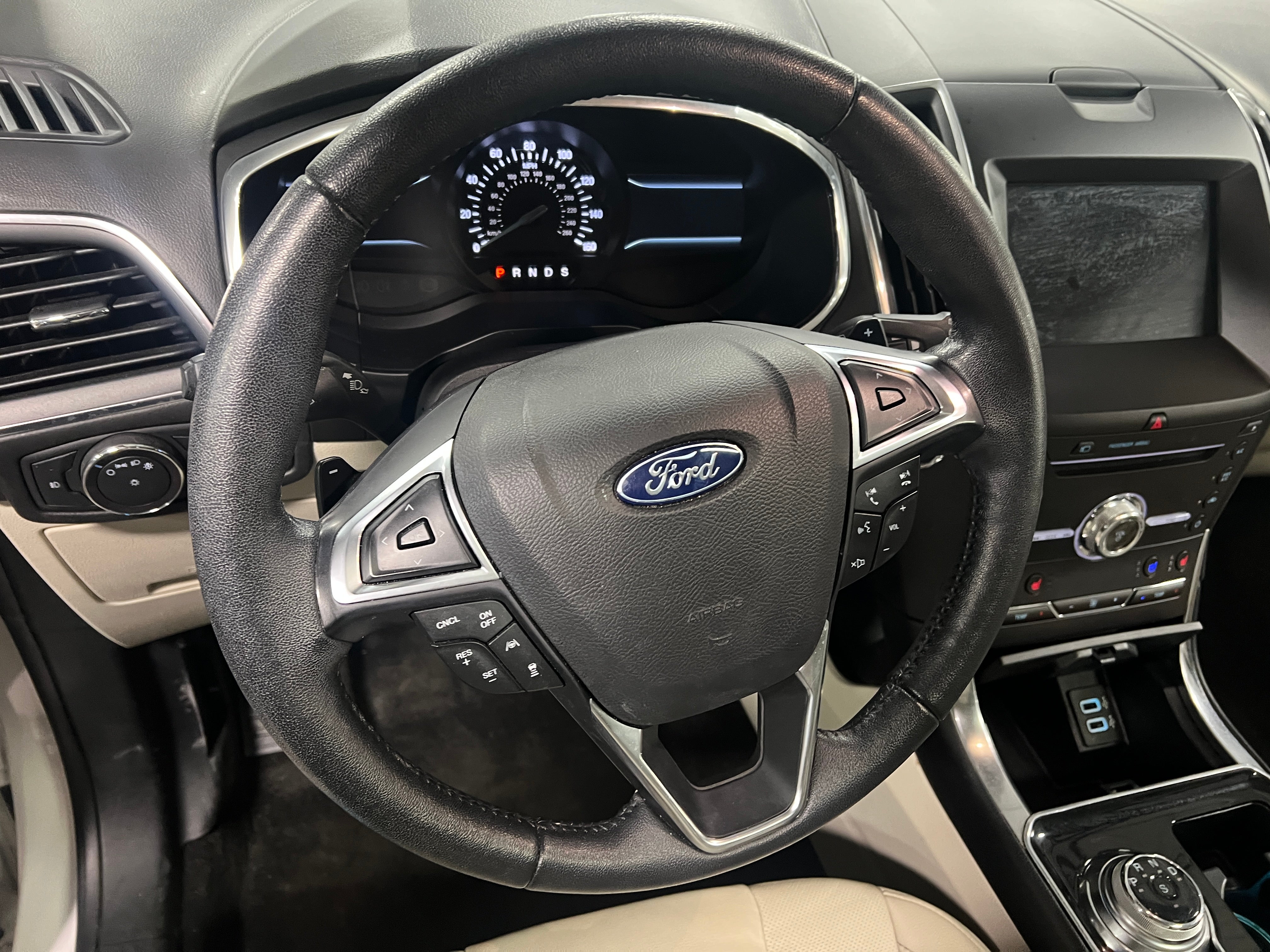 2019 Ford Edge Titanium 4