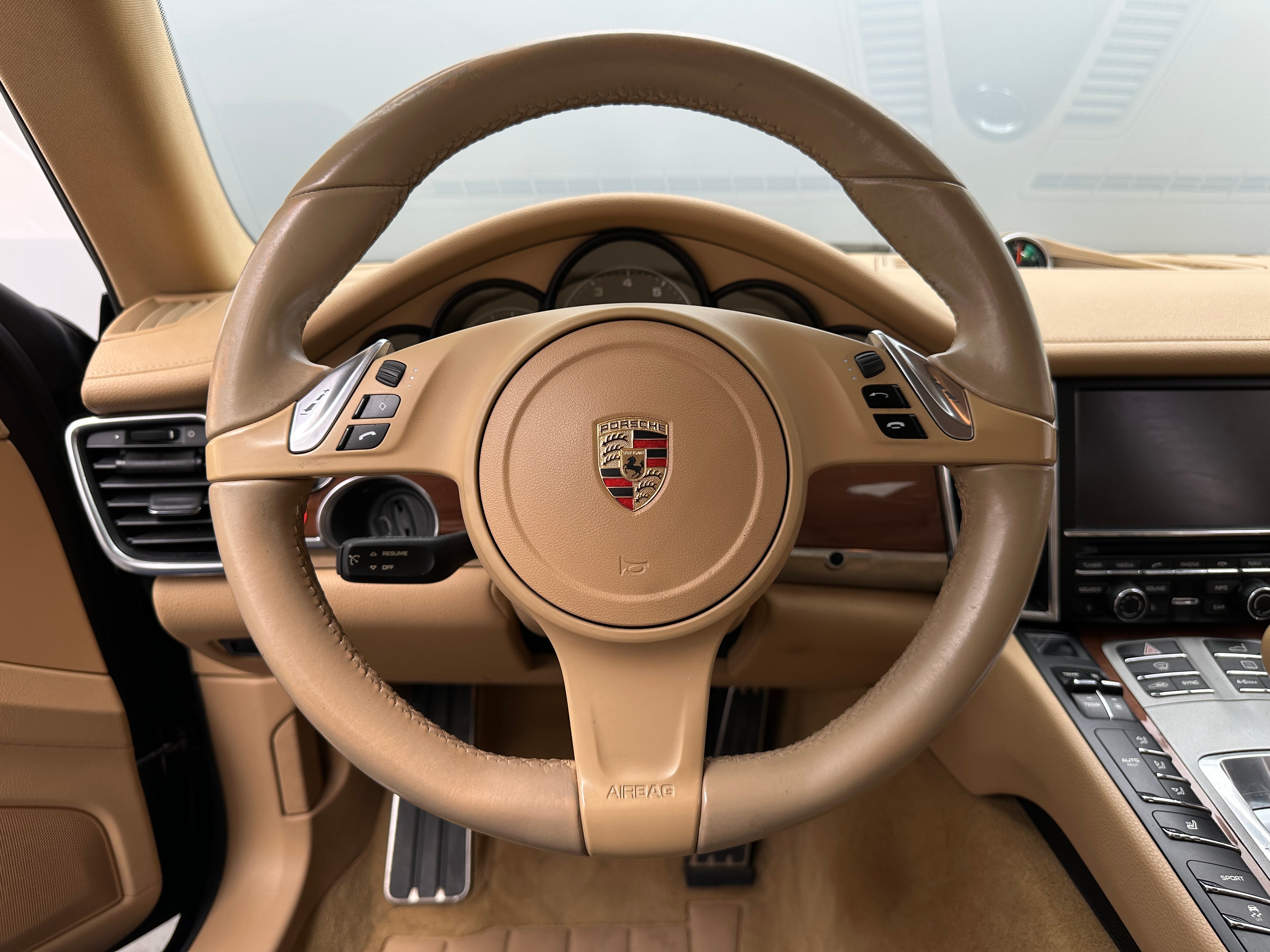 2014 Porsche Panamera Base 4