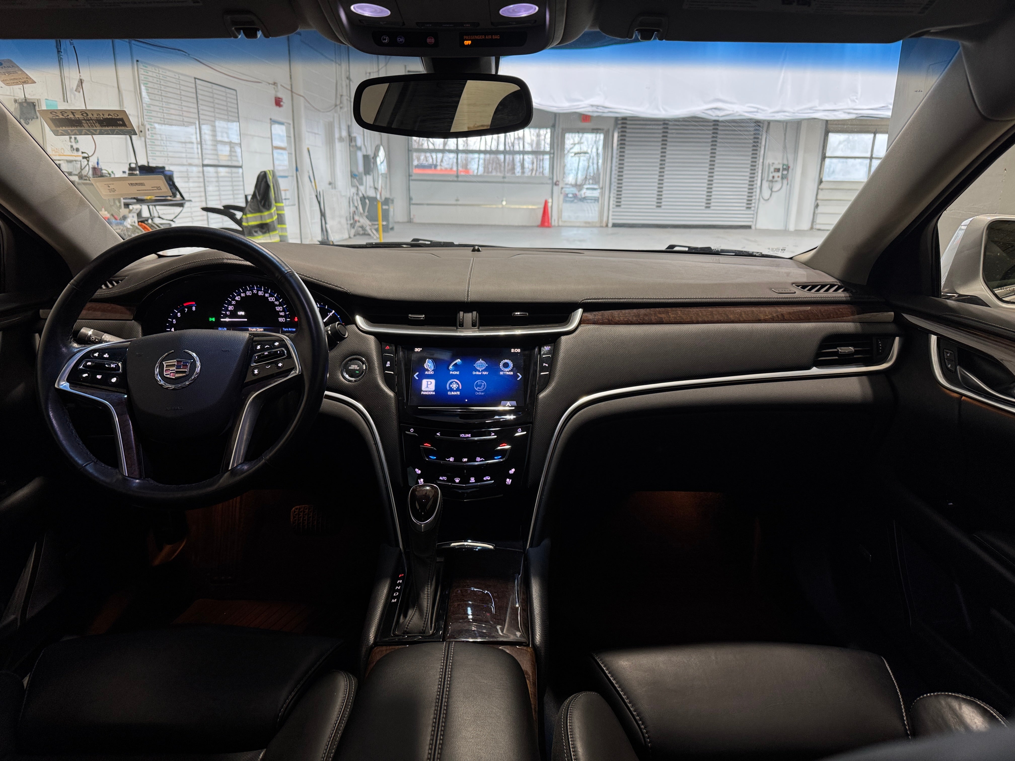 2013 Cadillac XTS Luxury 2