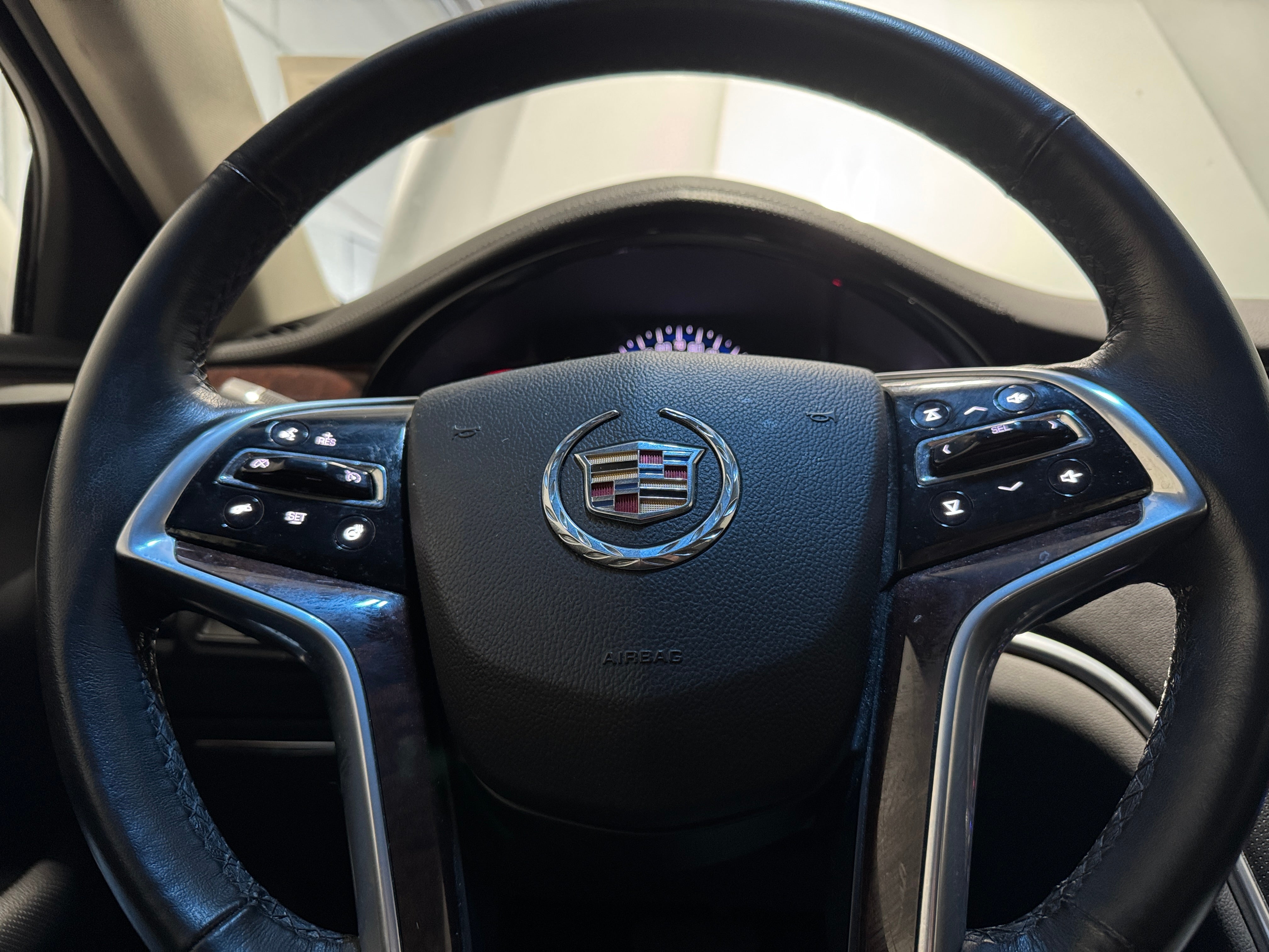 2013 Cadillac XTS Luxury 4