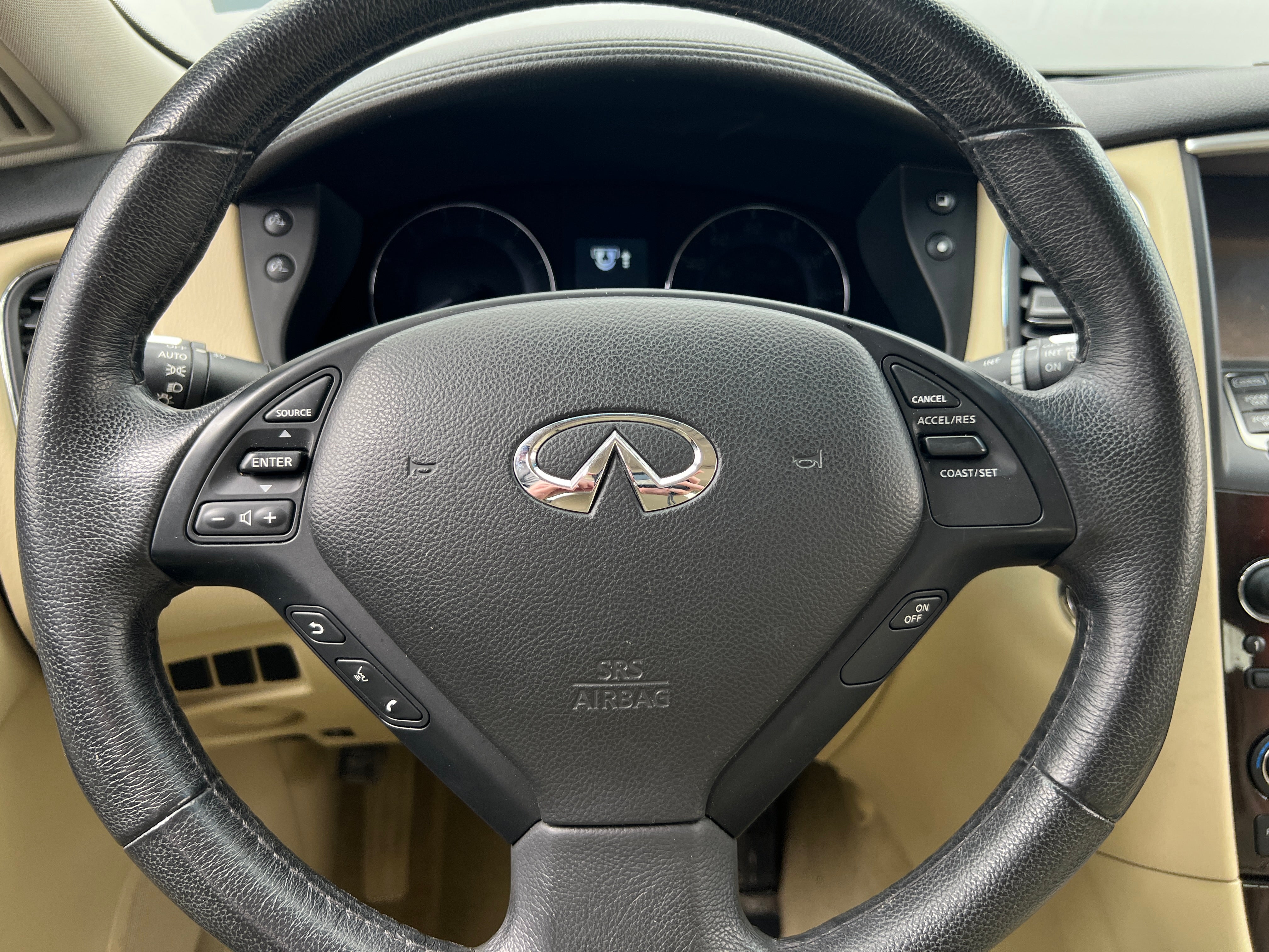 2016 INFINITI QX50 Base 4