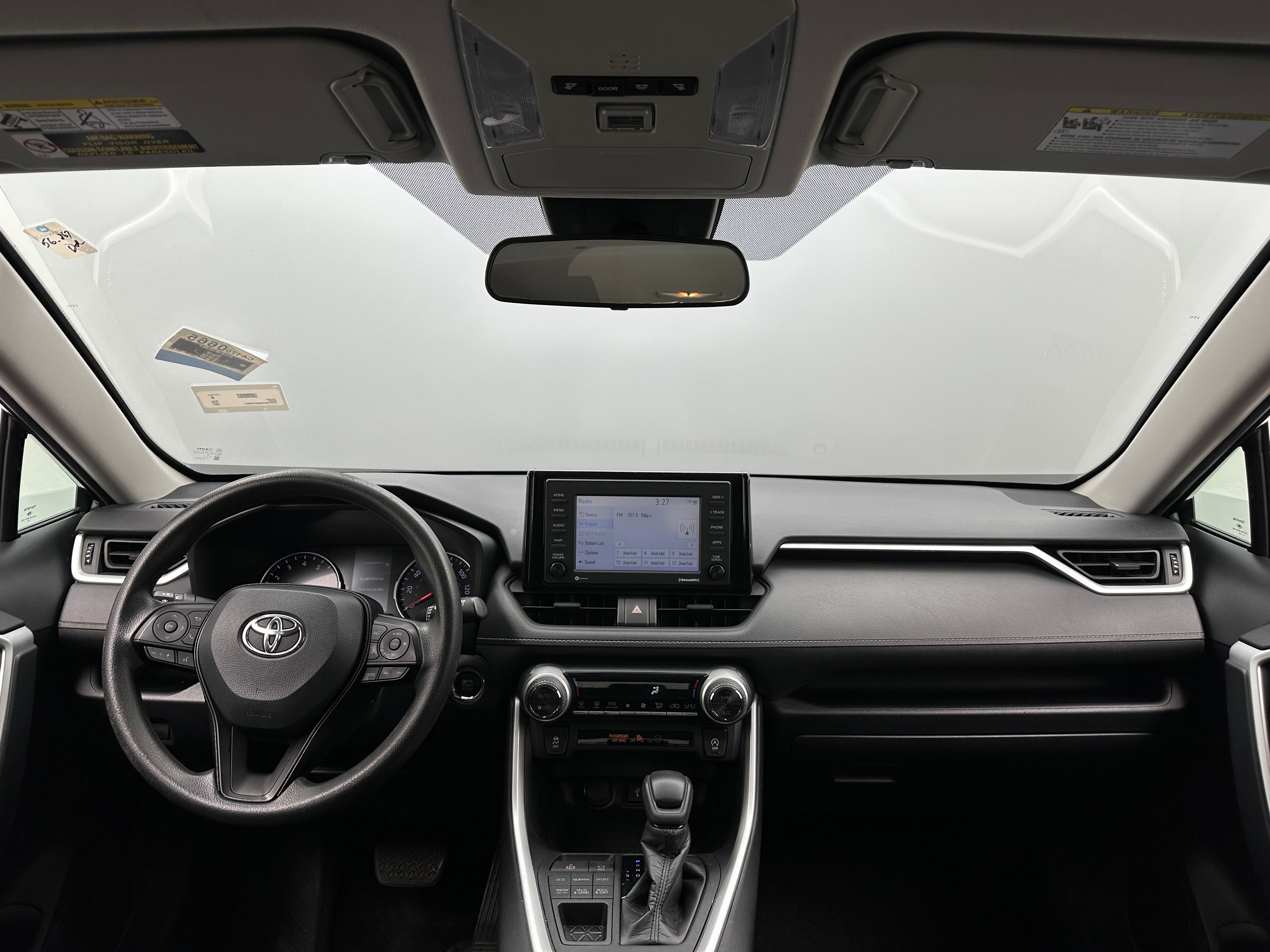 2021 Toyota RAV4 XLE 3