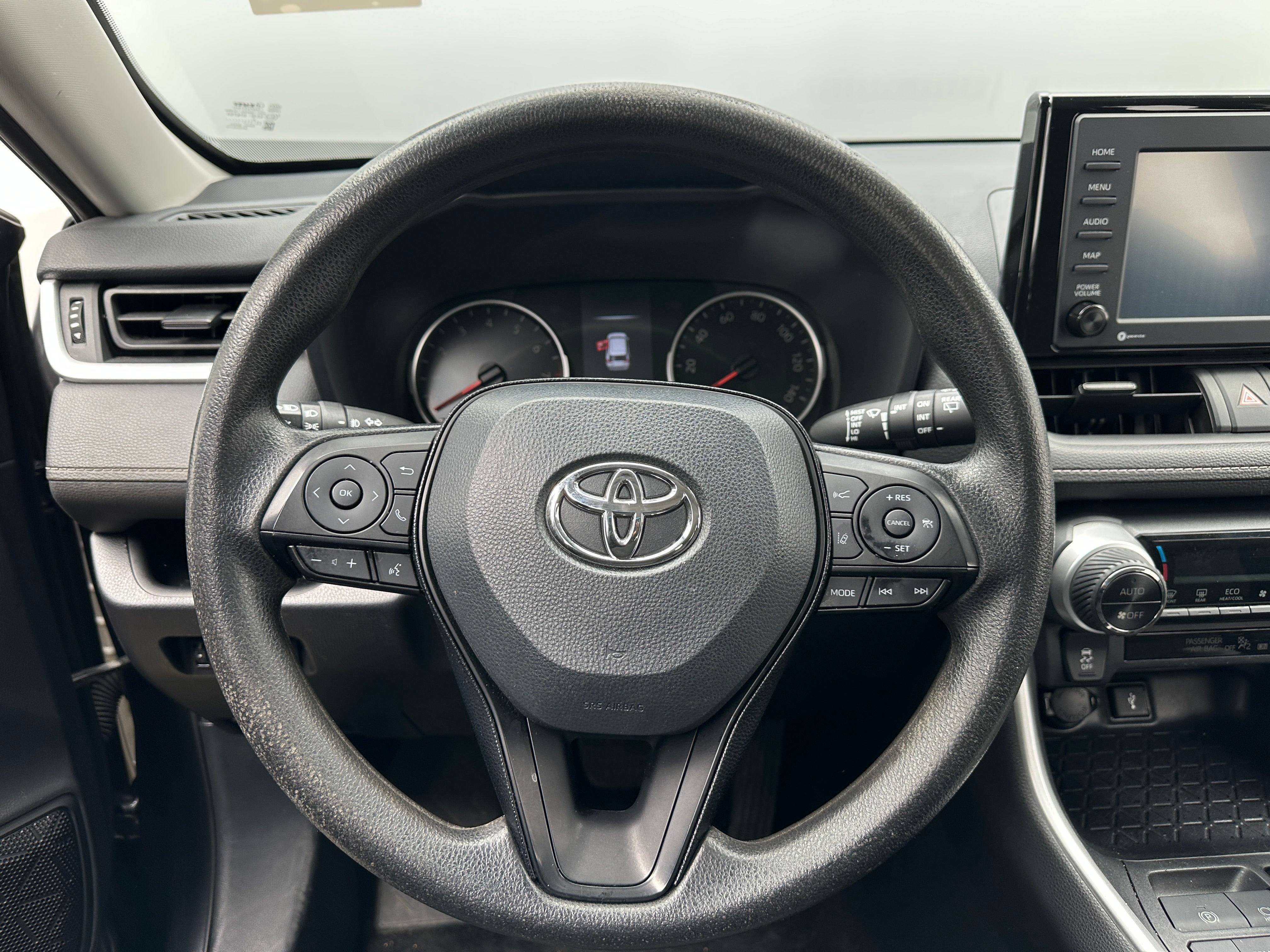 2021 Toyota RAV4 XLE 5