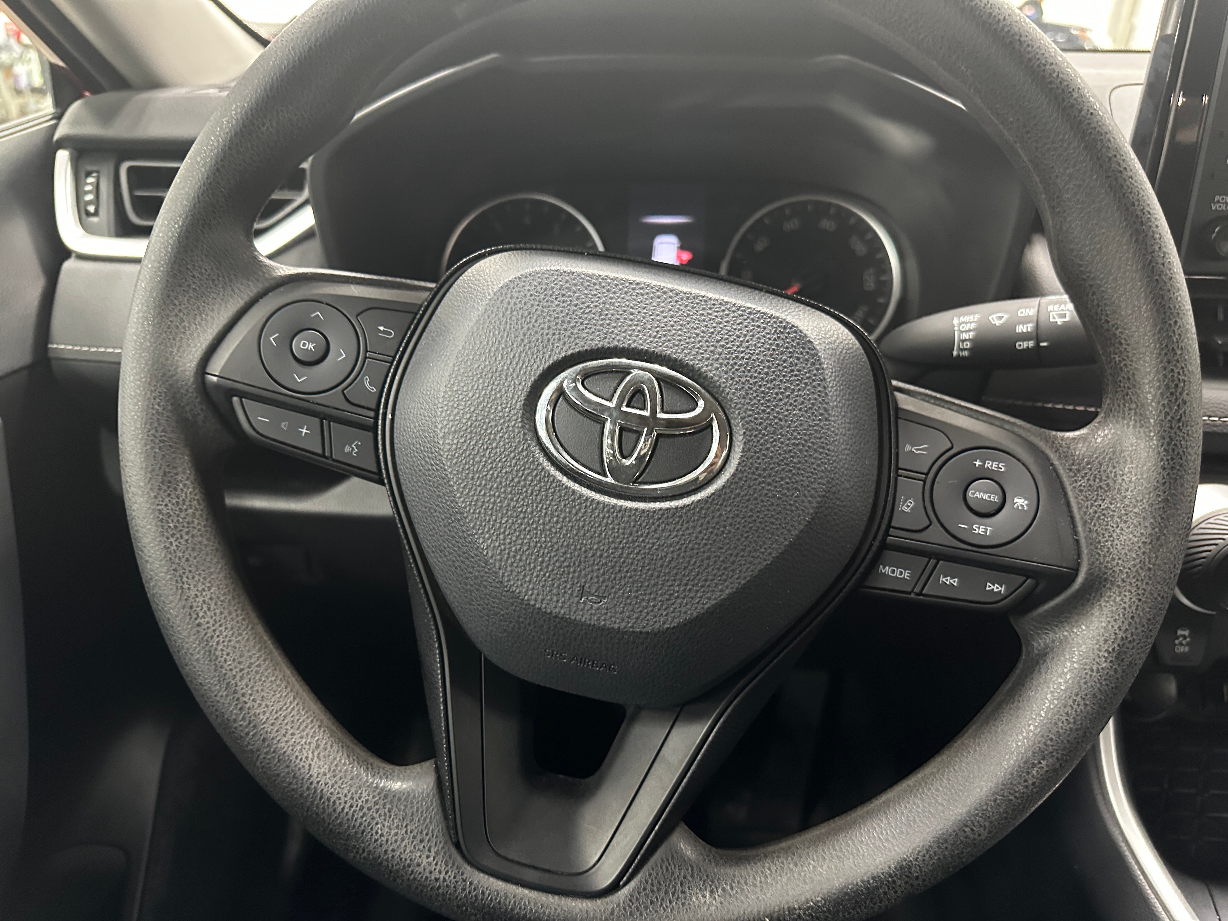 2019 Toyota RAV4 LE 5