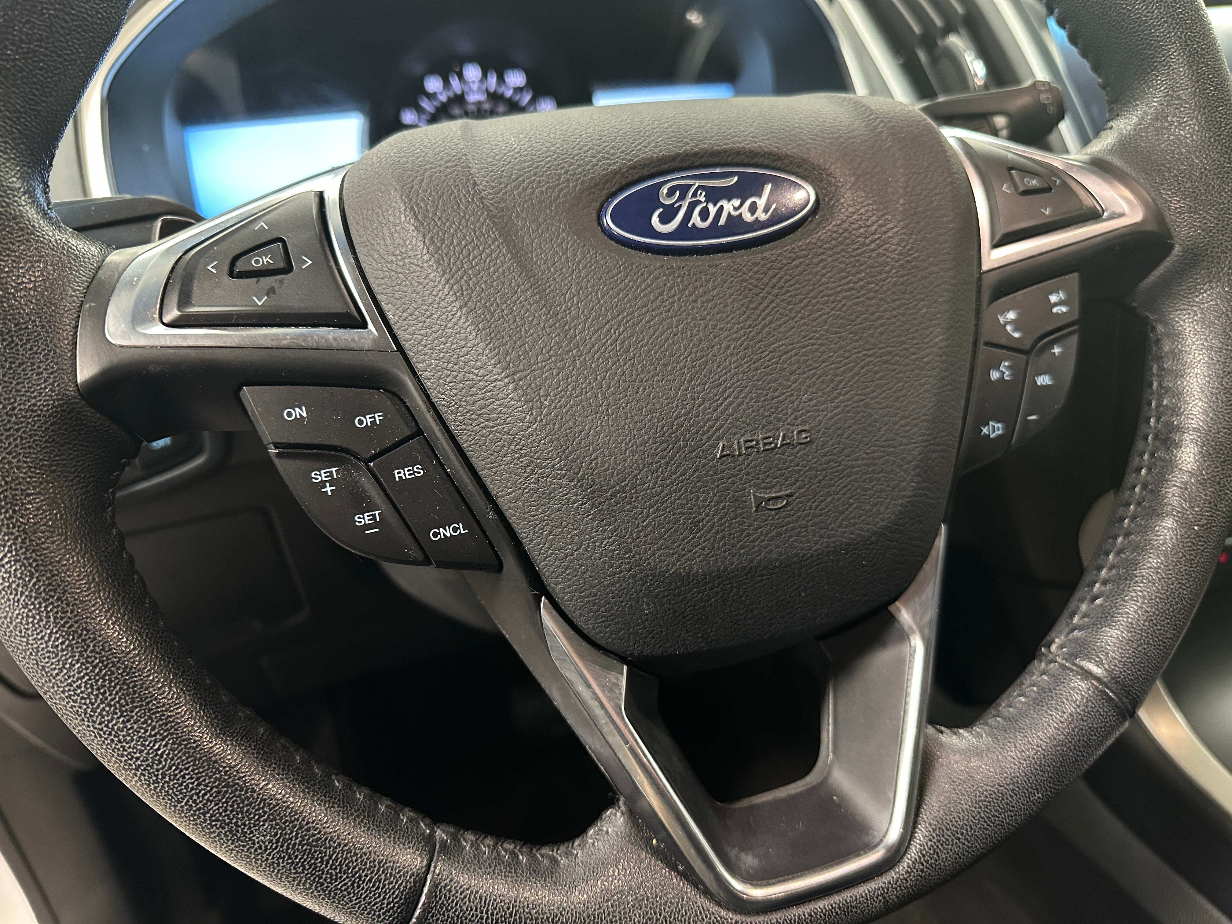 2019 Ford Edge SEL 5