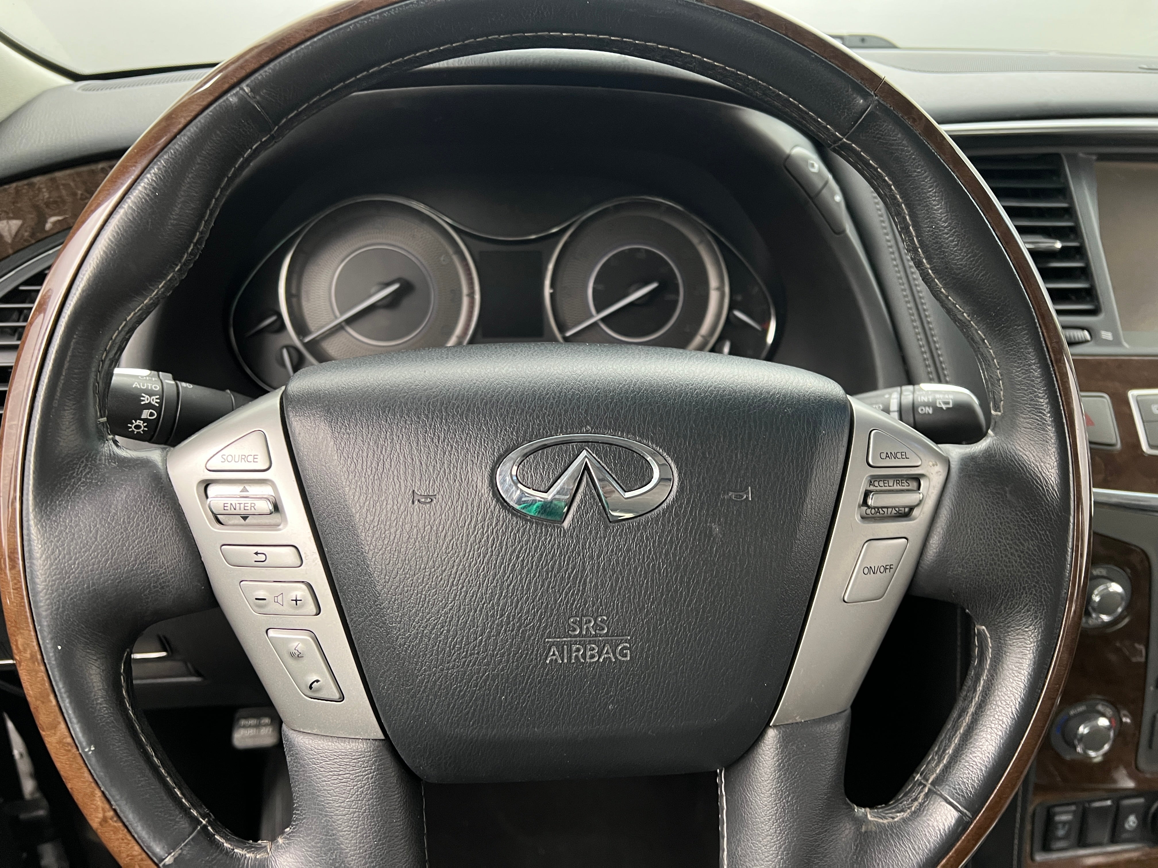 2017 INFINITI QX80 Base 5