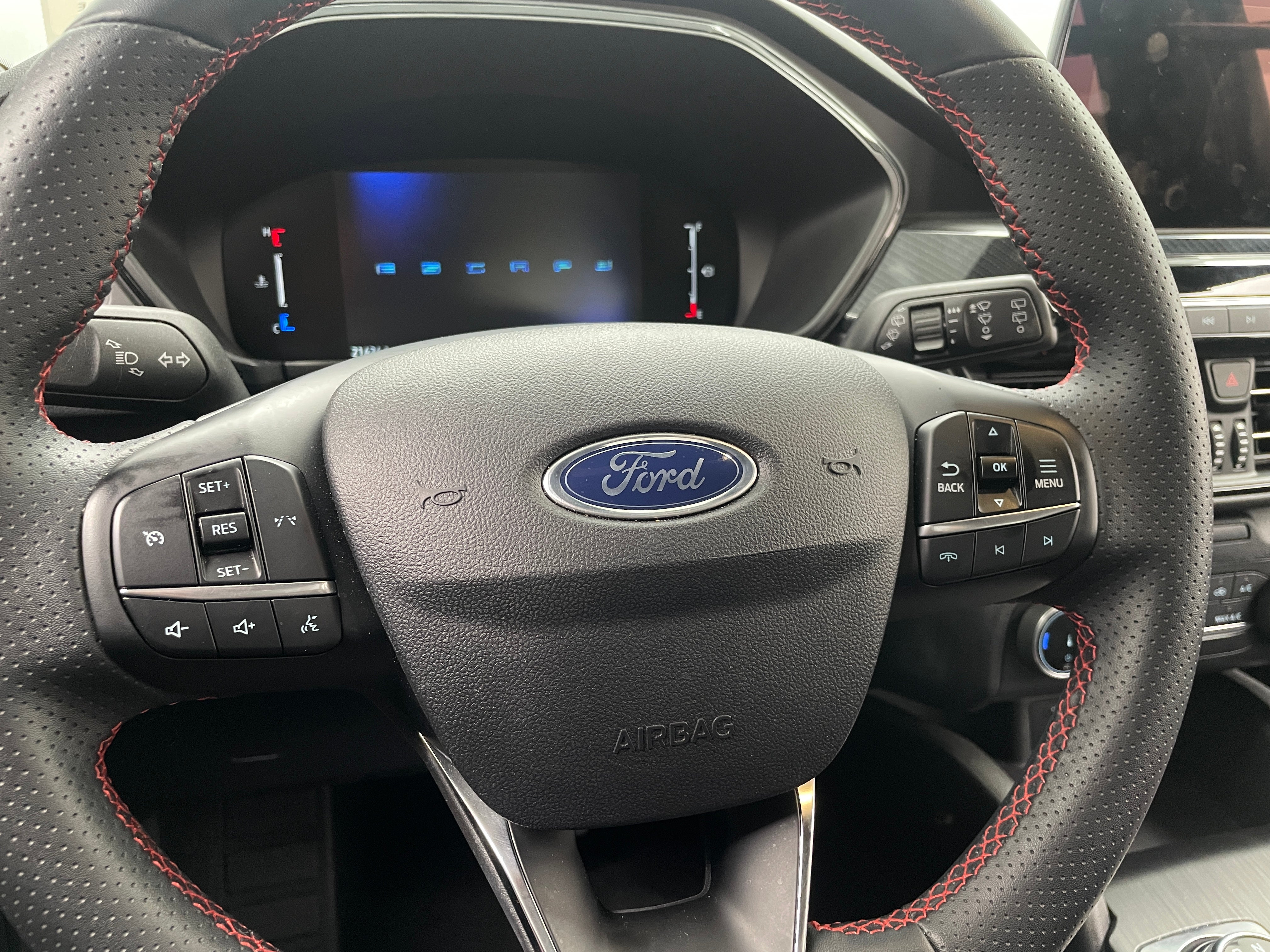 2024 Ford Escape ST-Line 5