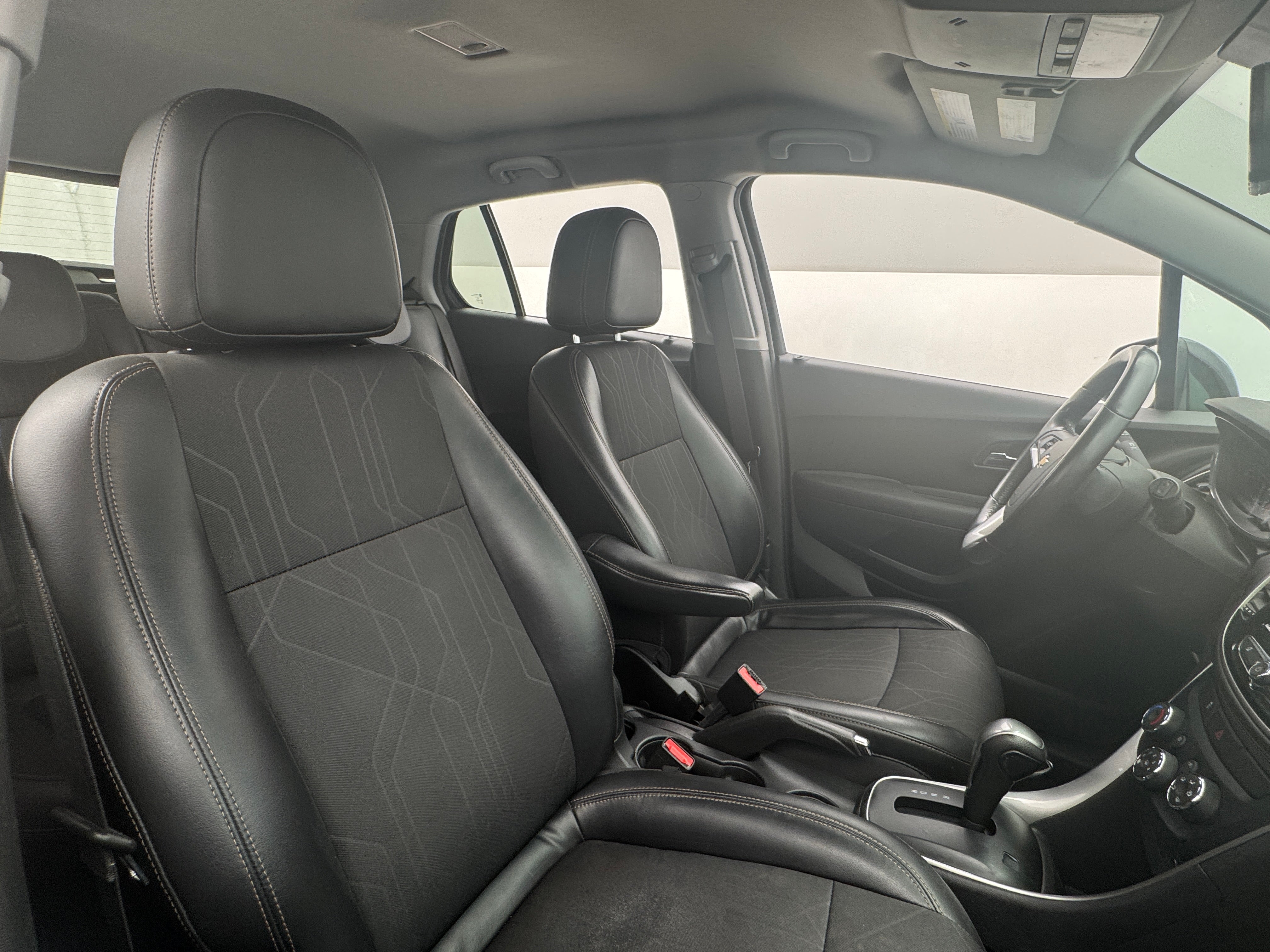 2019 Chevrolet Trax LT 2