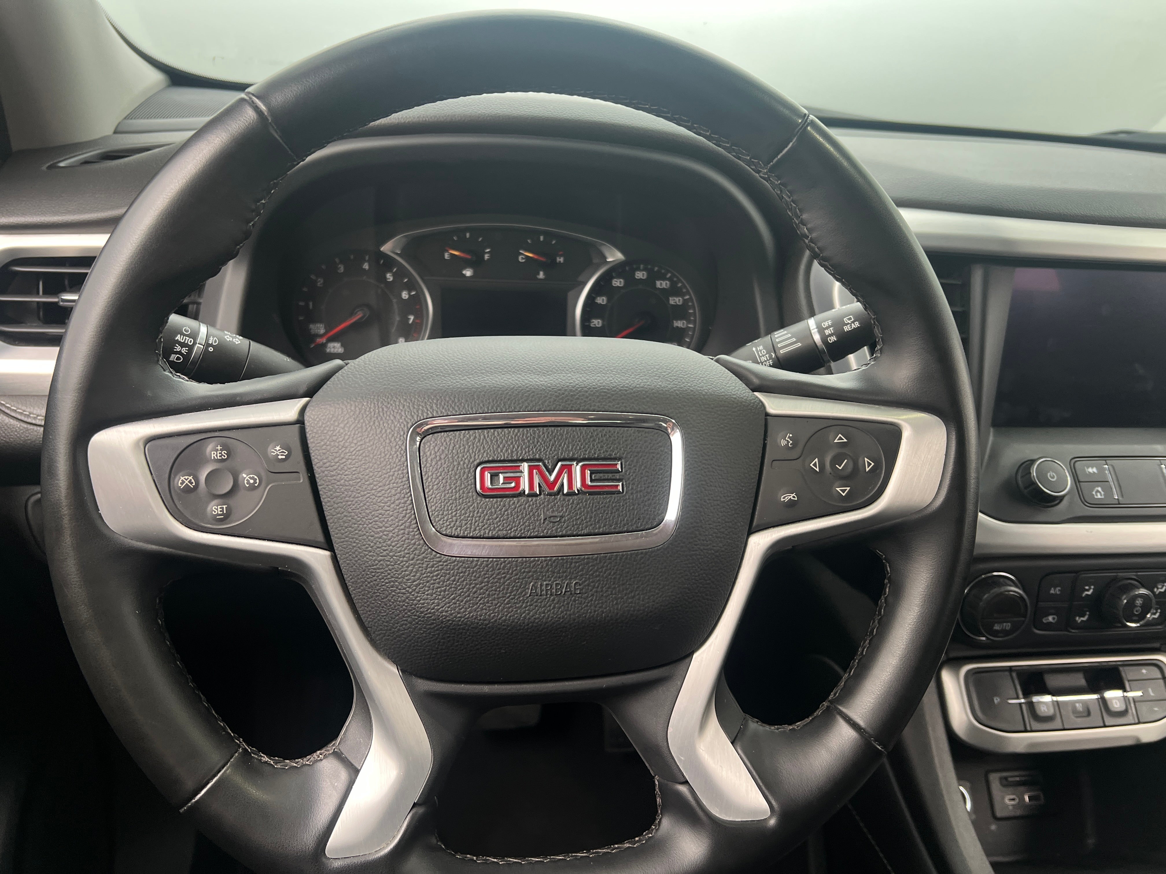 2023 GMC Acadia SLT 4