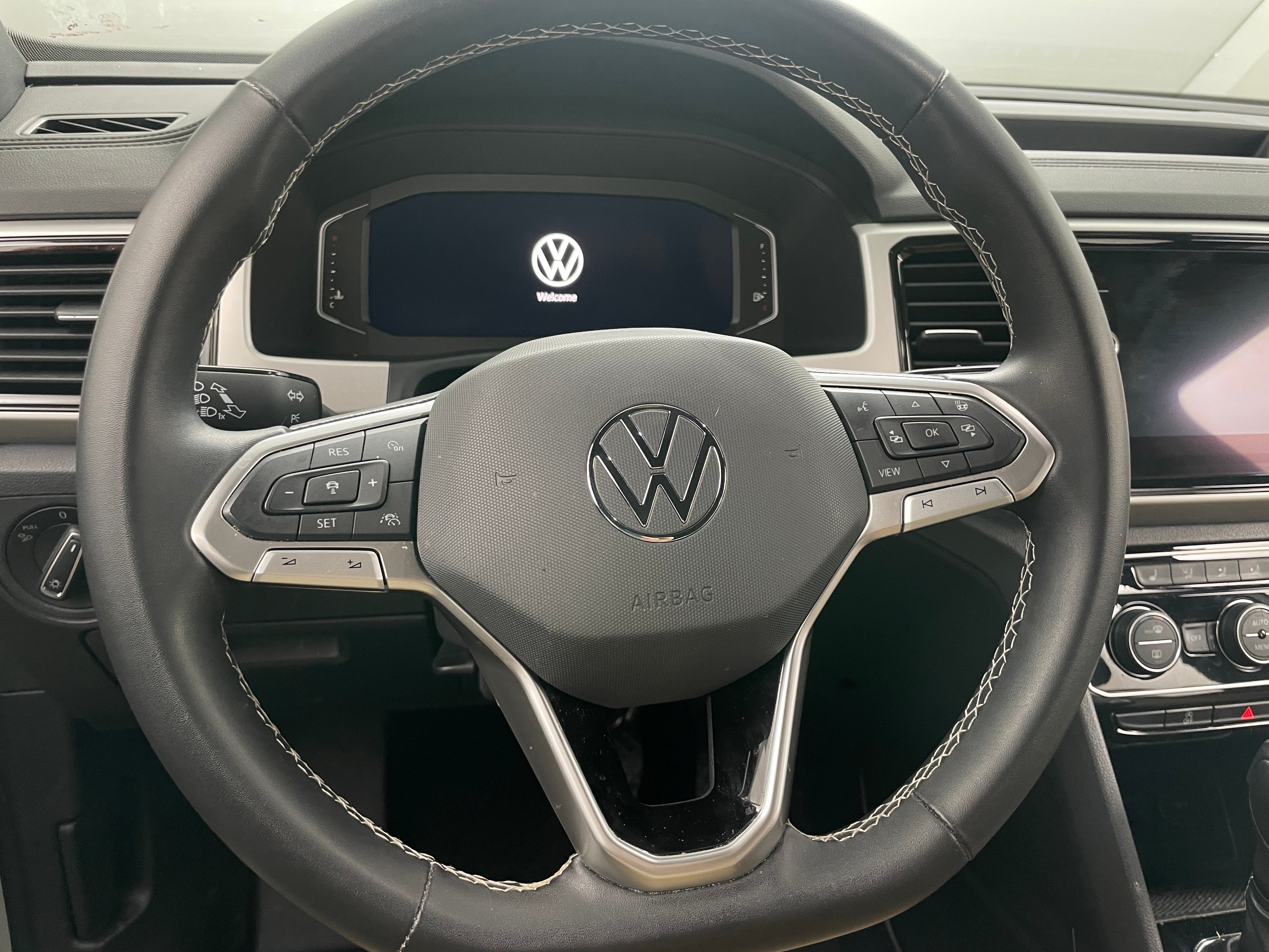 2022 Volkswagen Atlas SEL 5