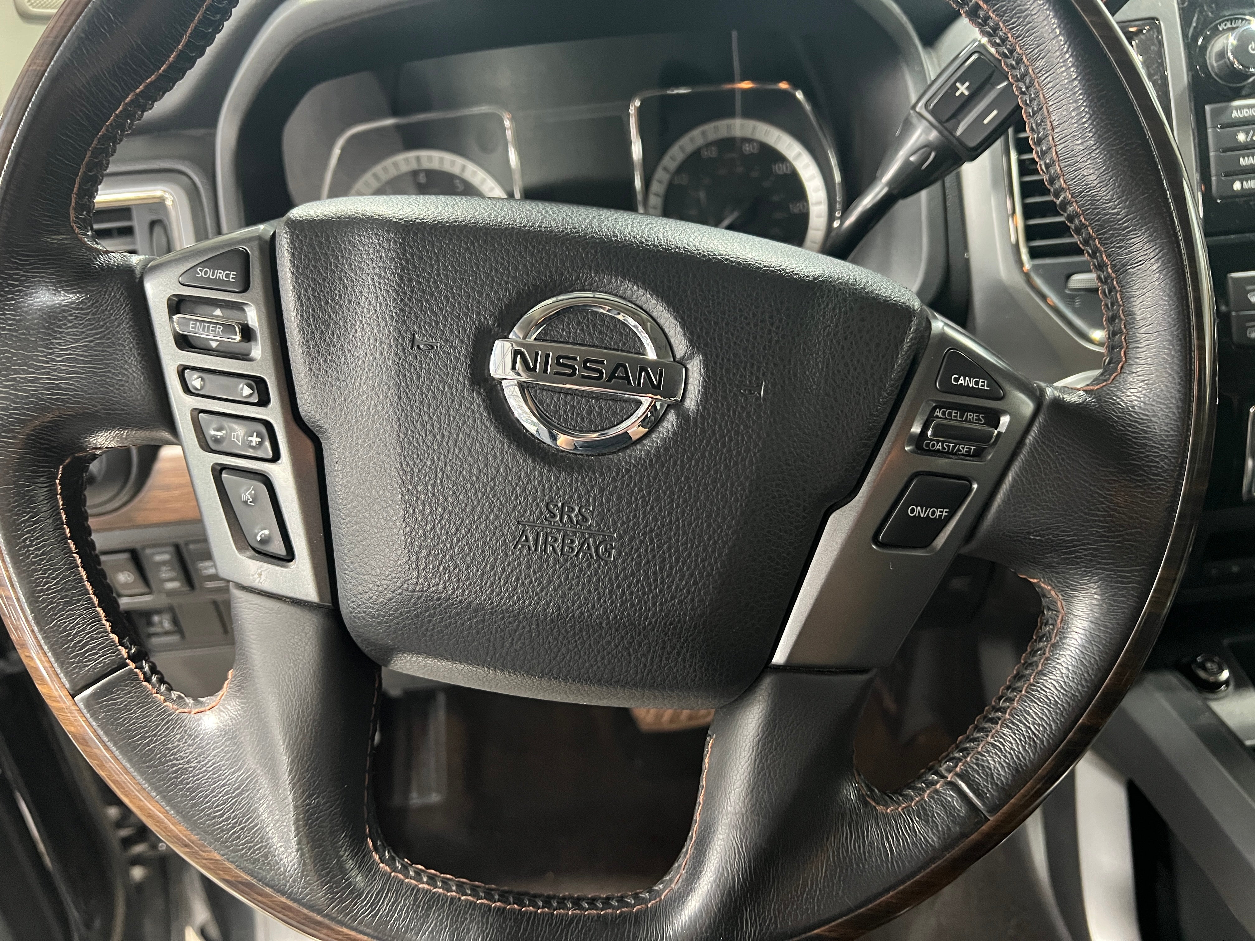 2019 Nissan Titan Platinum Reserve 4