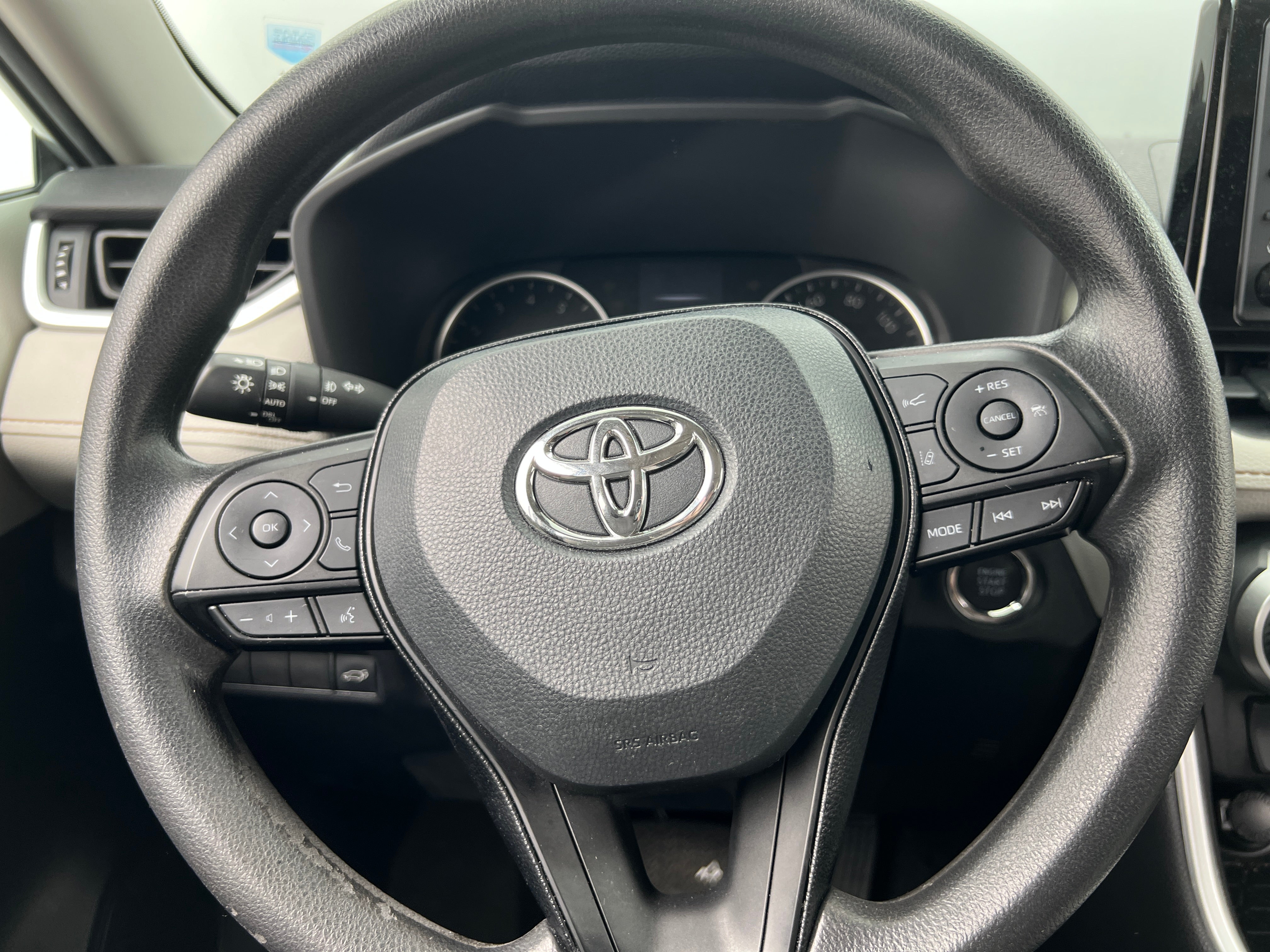 2021 Toyota RAV4 XLE Premium 5