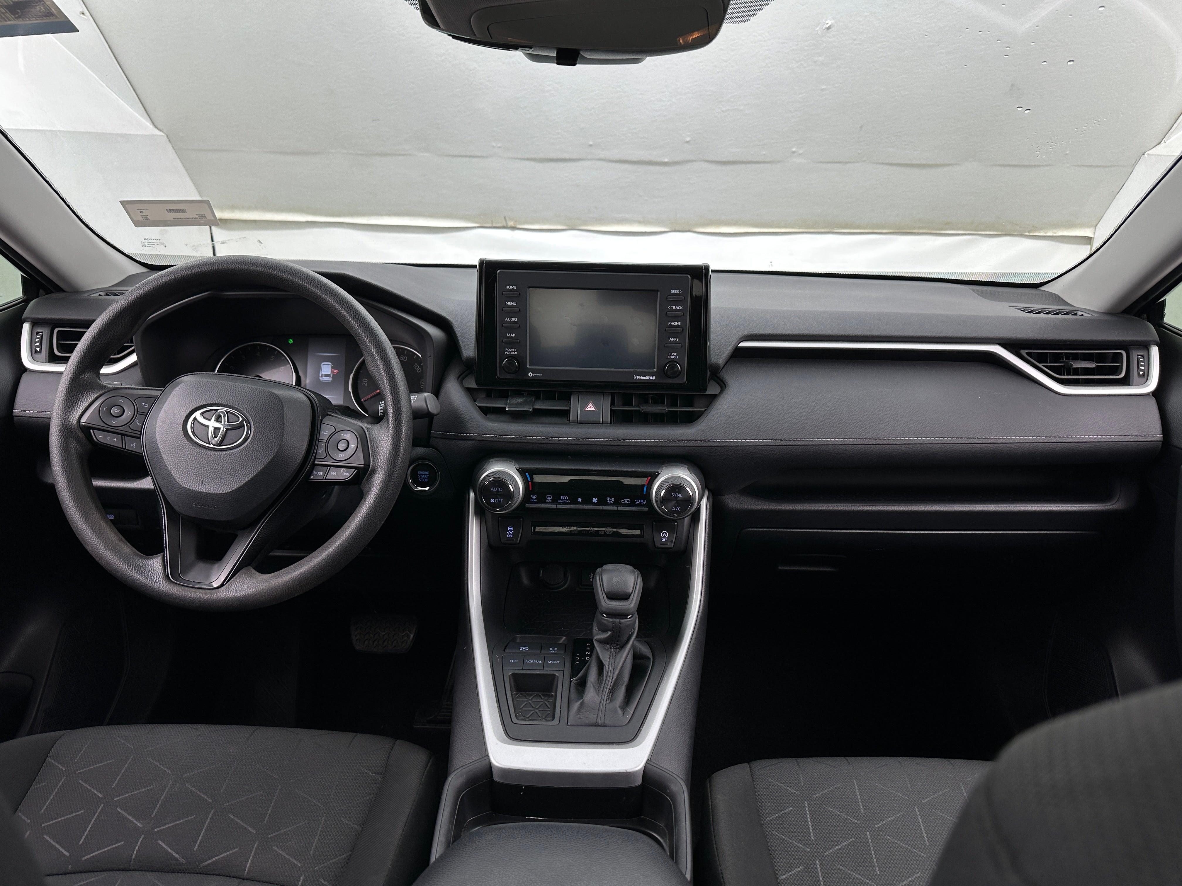 2021 Toyota RAV4 XLE Premium 3