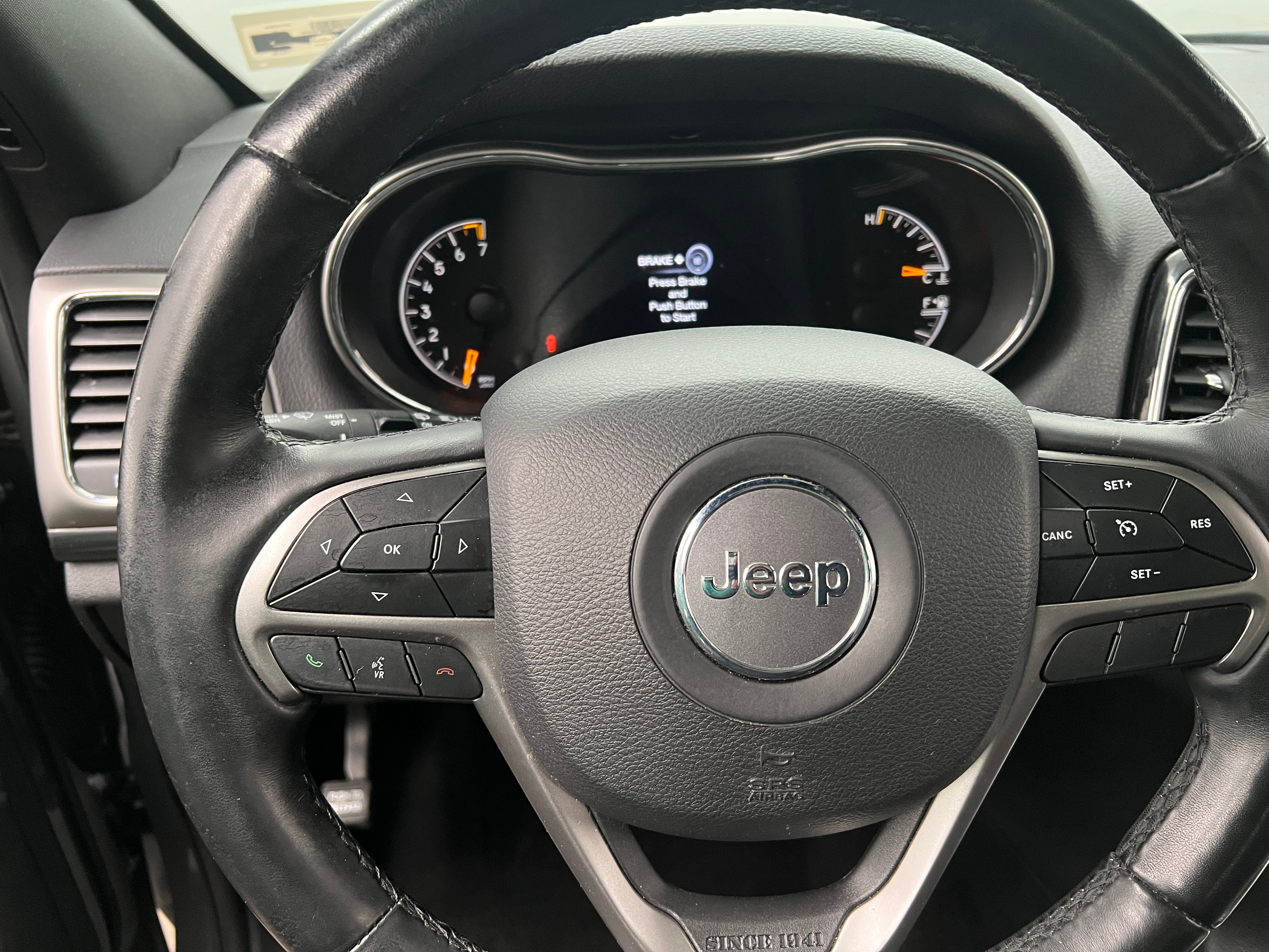 2019 Jeep Grand Cherokee Altitude 5