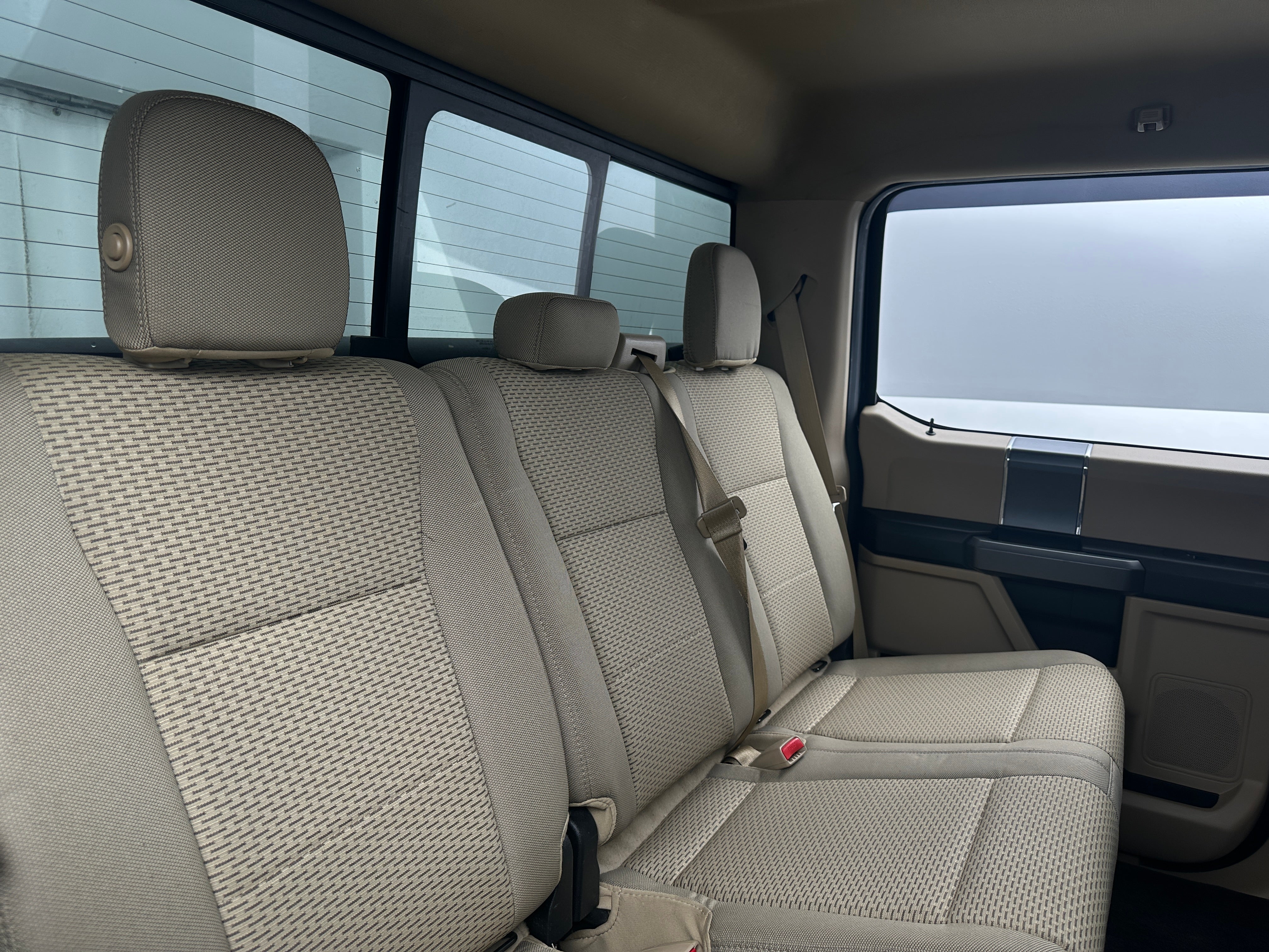 2016 Ford Econoline E-150 6