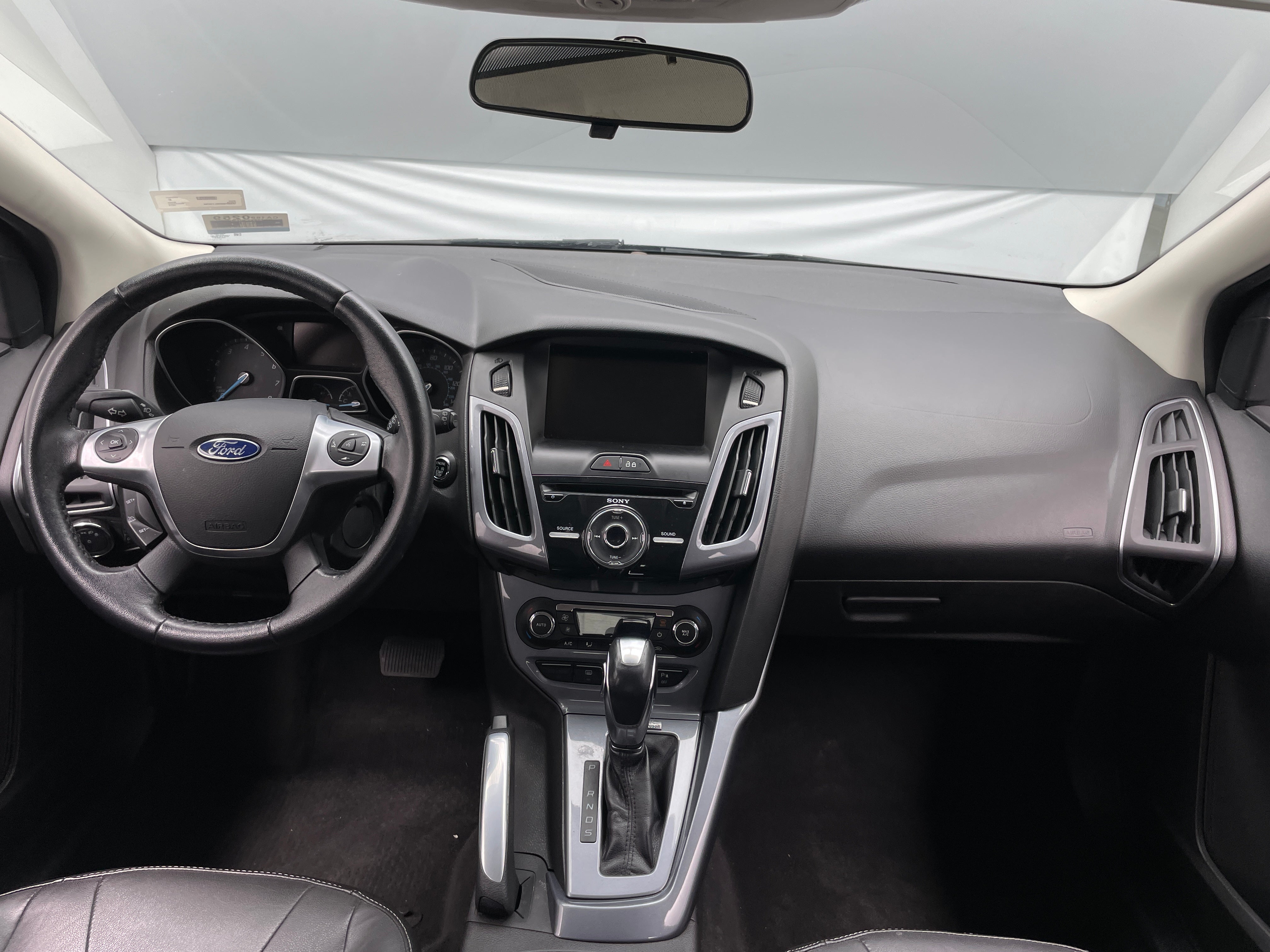 2014 Ford Focus Titanium 2