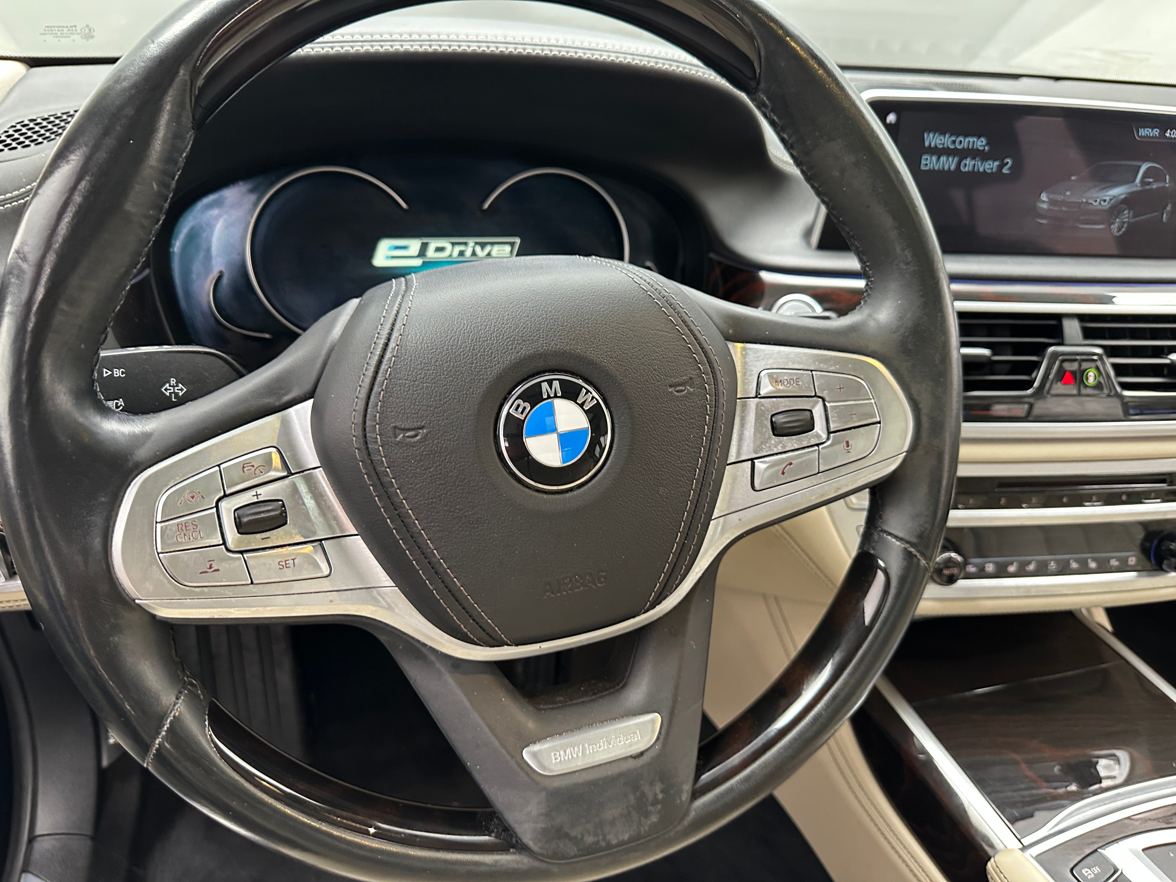 2018 BMW 7 Series 740e xDrive 5