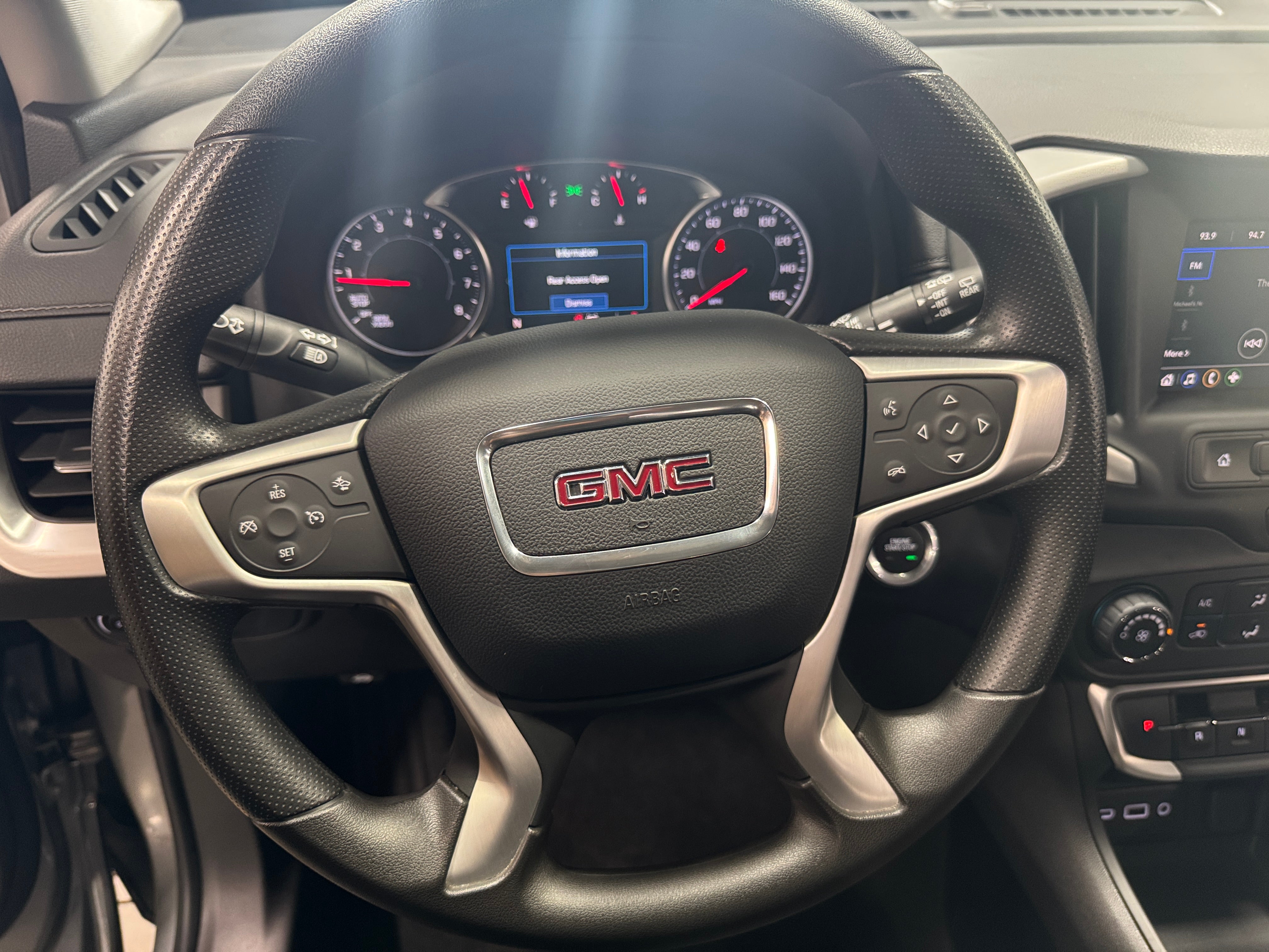 2024 GMC Terrain SLE 5