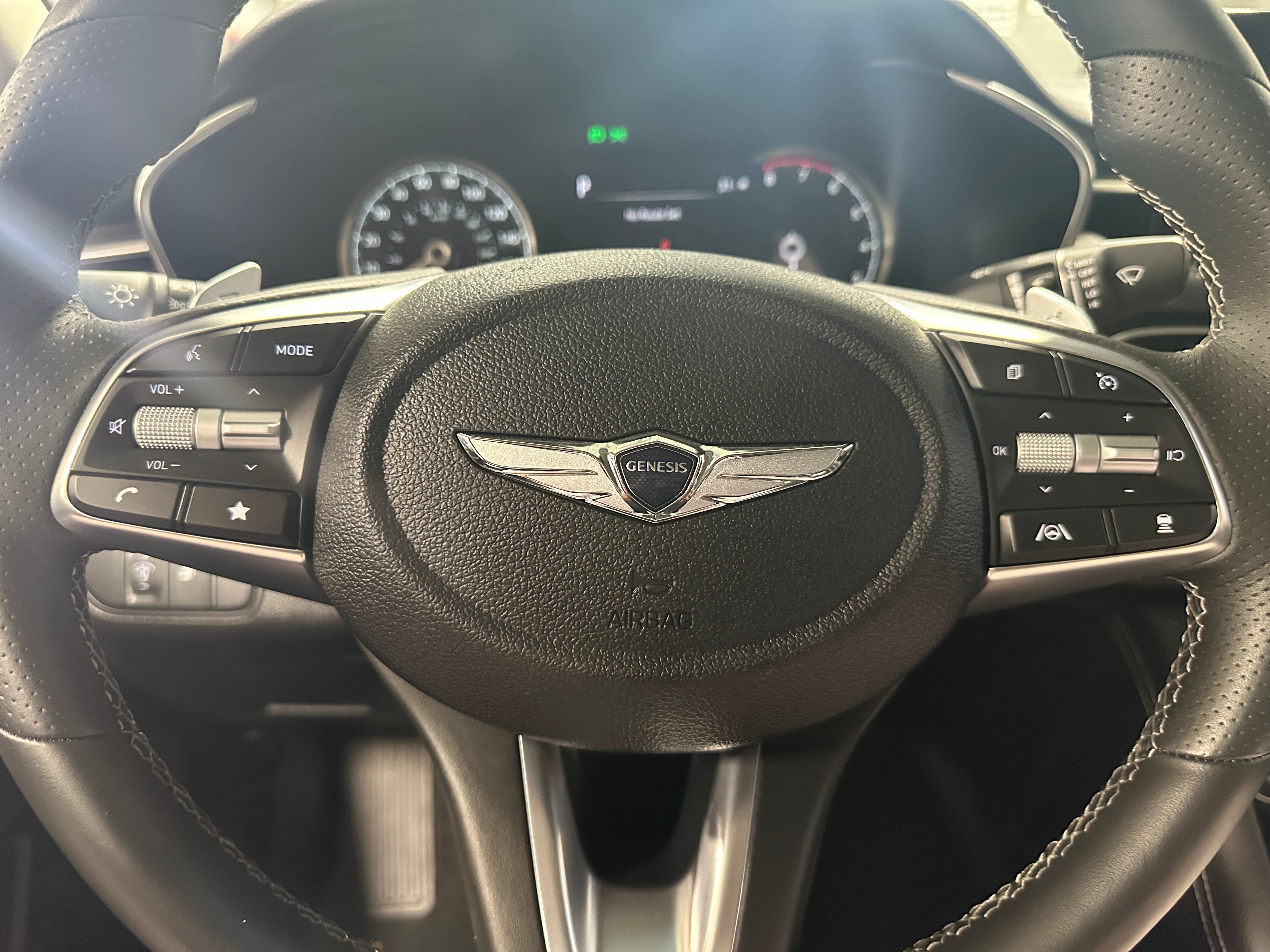 2023 Genesis G70 2.0T 5