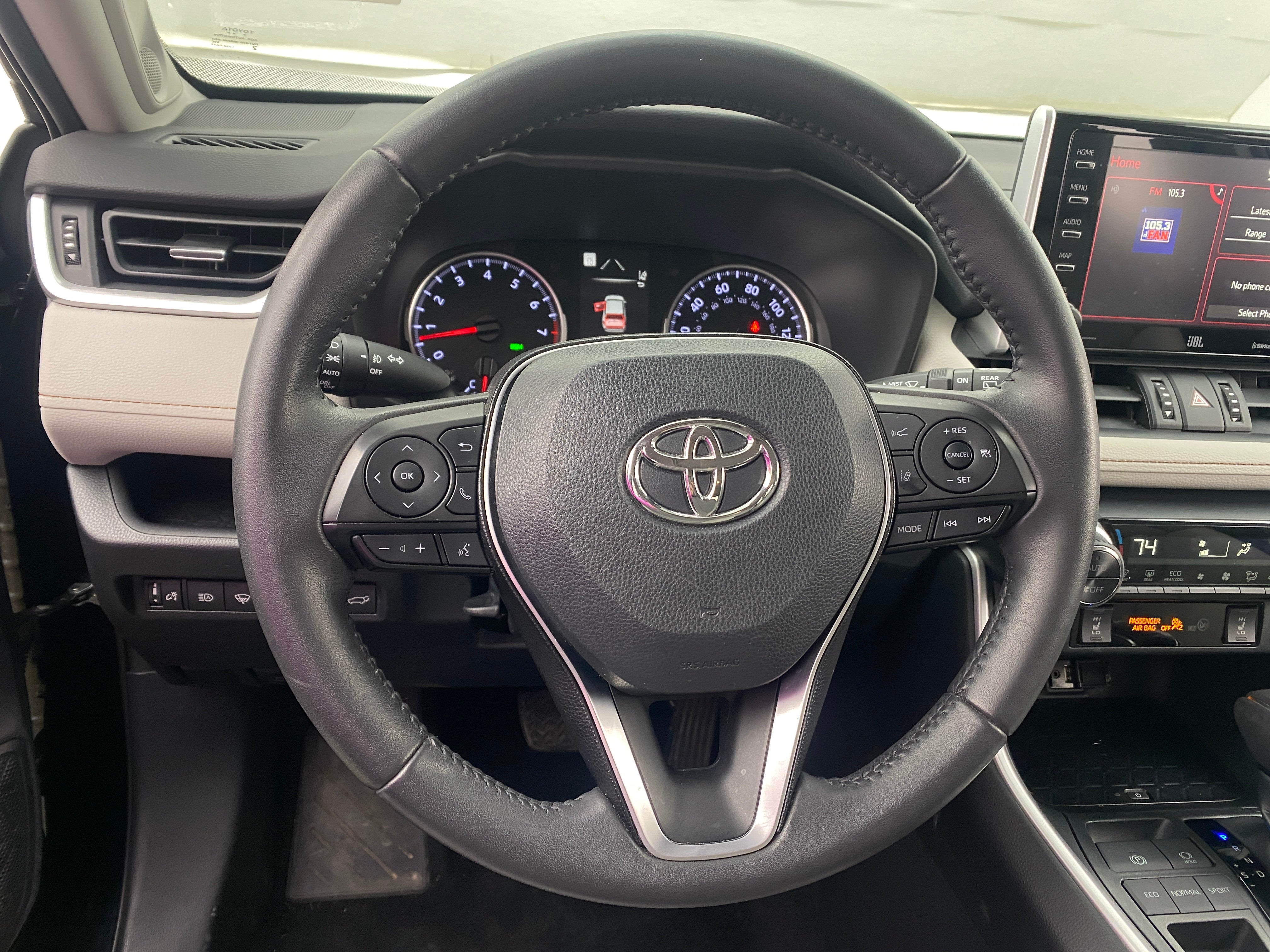 2019 Toyota RAV4 XLE Premium 5