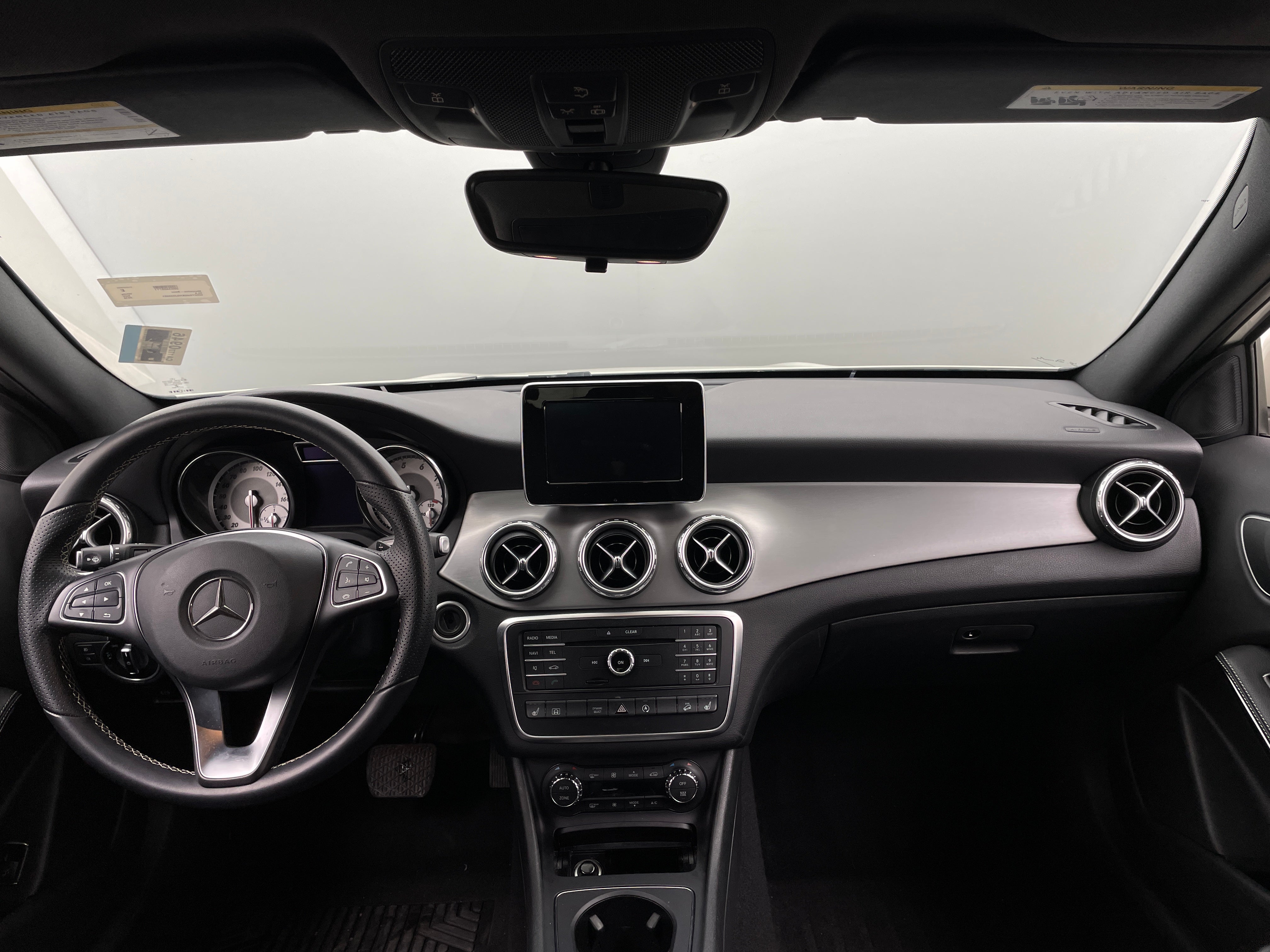 2016 Mercedes-Benz GLA 250 4MATIC 3