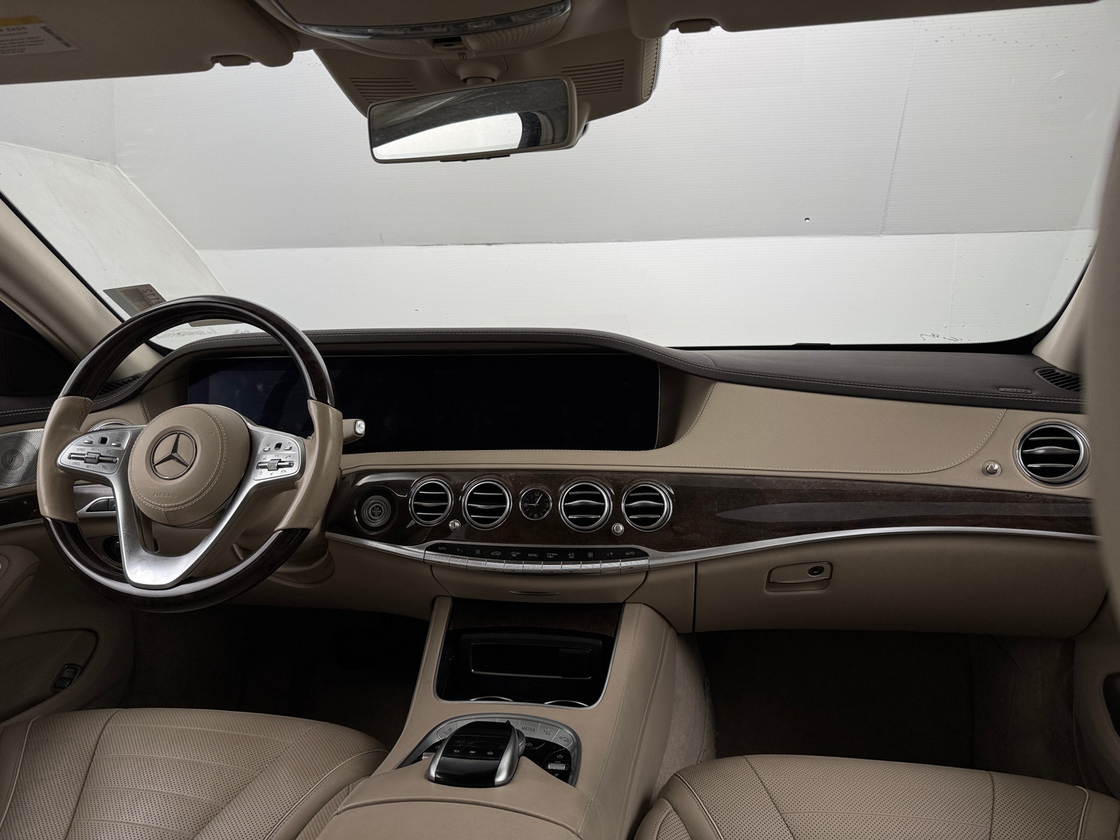 Thumbnail: 2018 Mercedes-Benz S-Class - 2