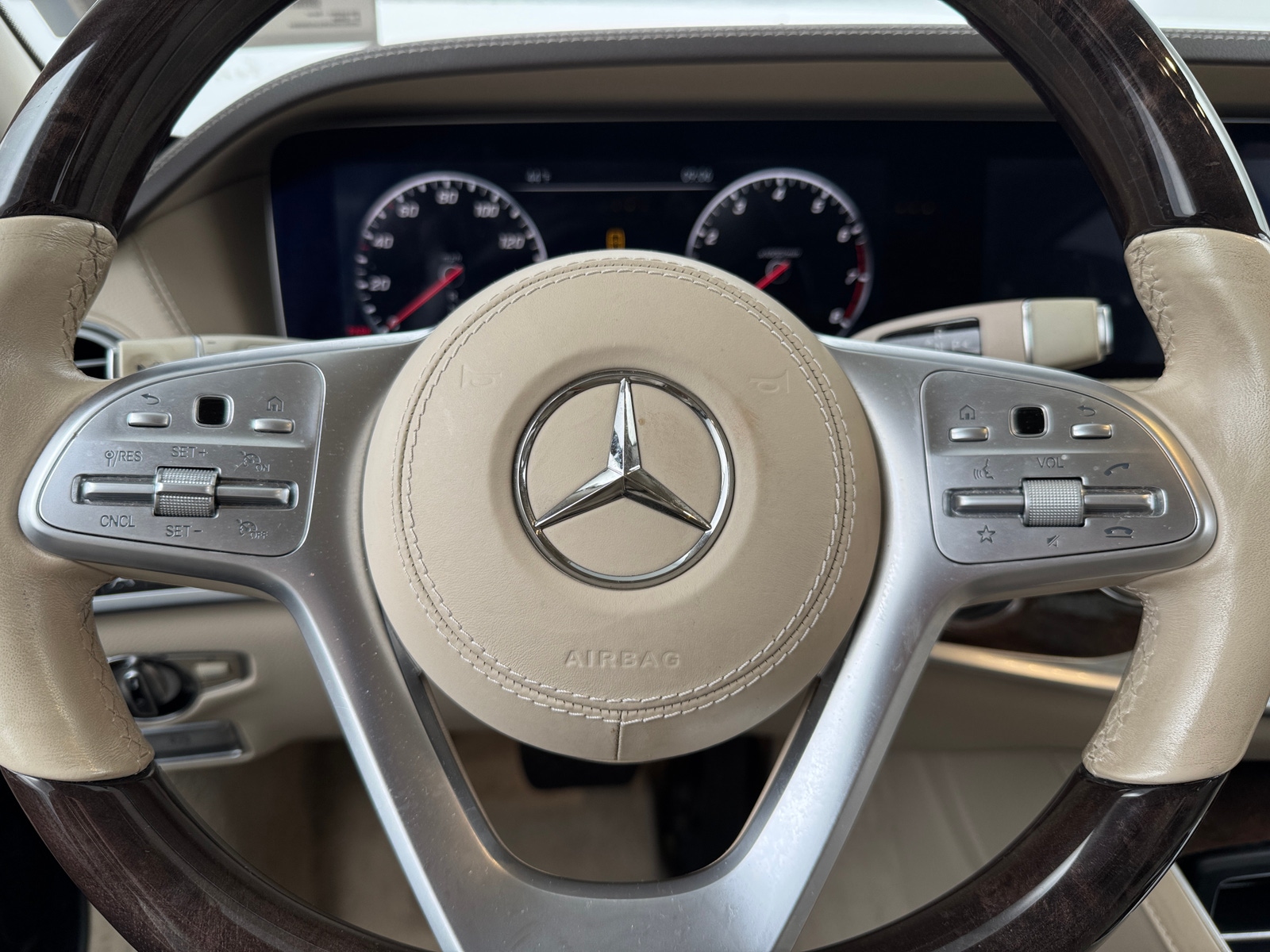 Thumbnail: 2018 Mercedes-Benz S-Class - 4
