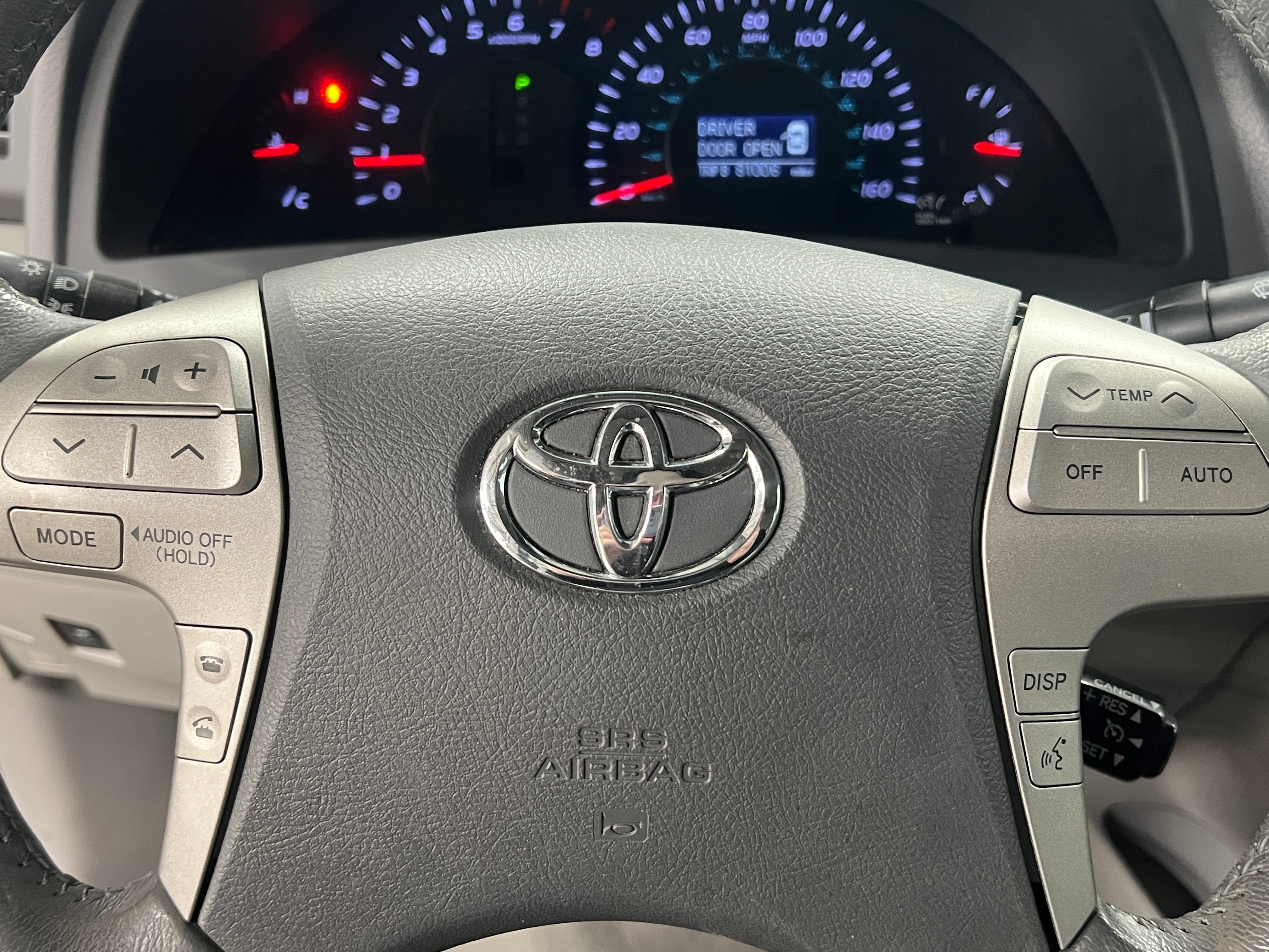 2011 Toyota Camry XLE 4