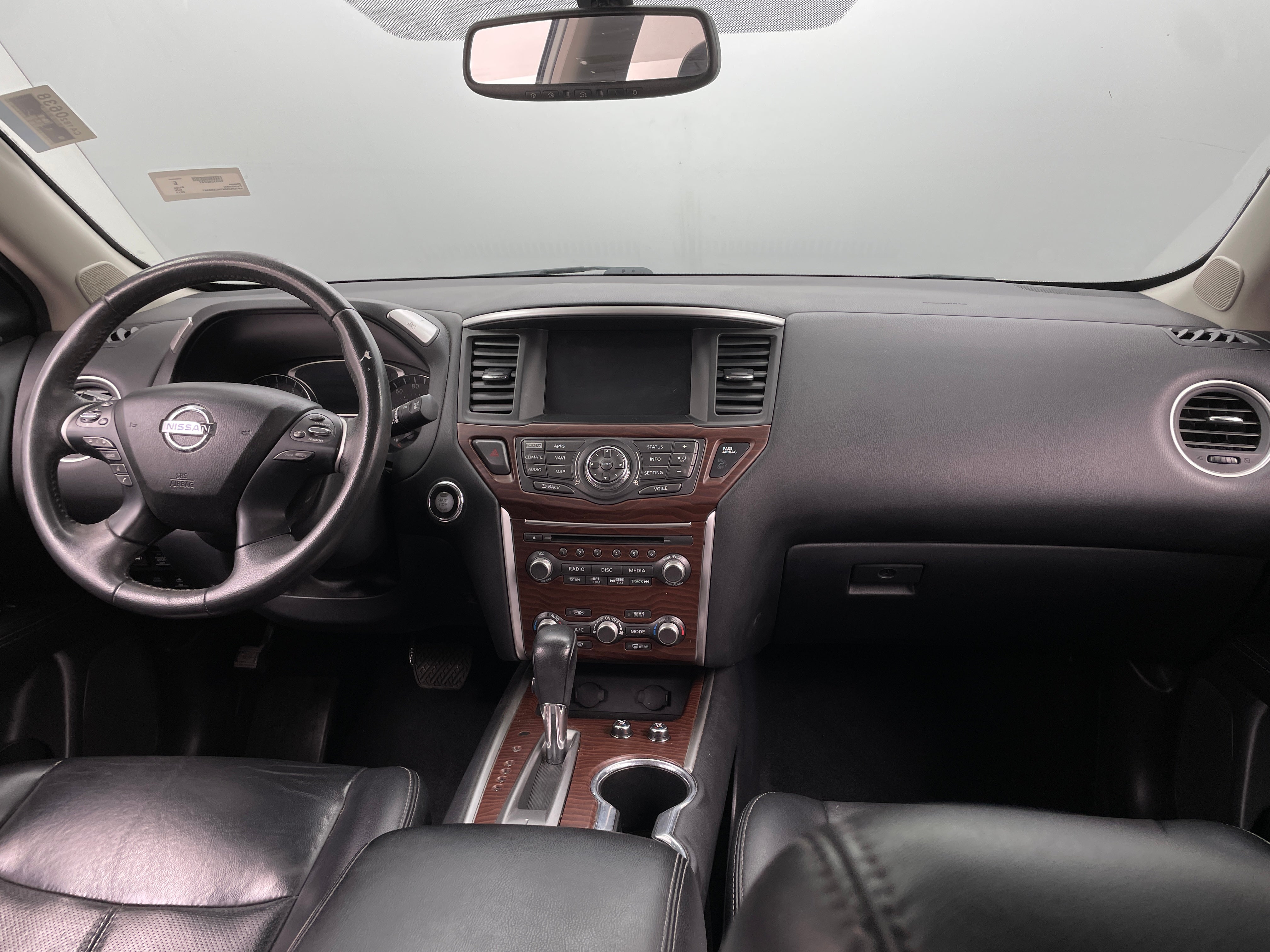 2017 Nissan Pathfinder Platinum 2