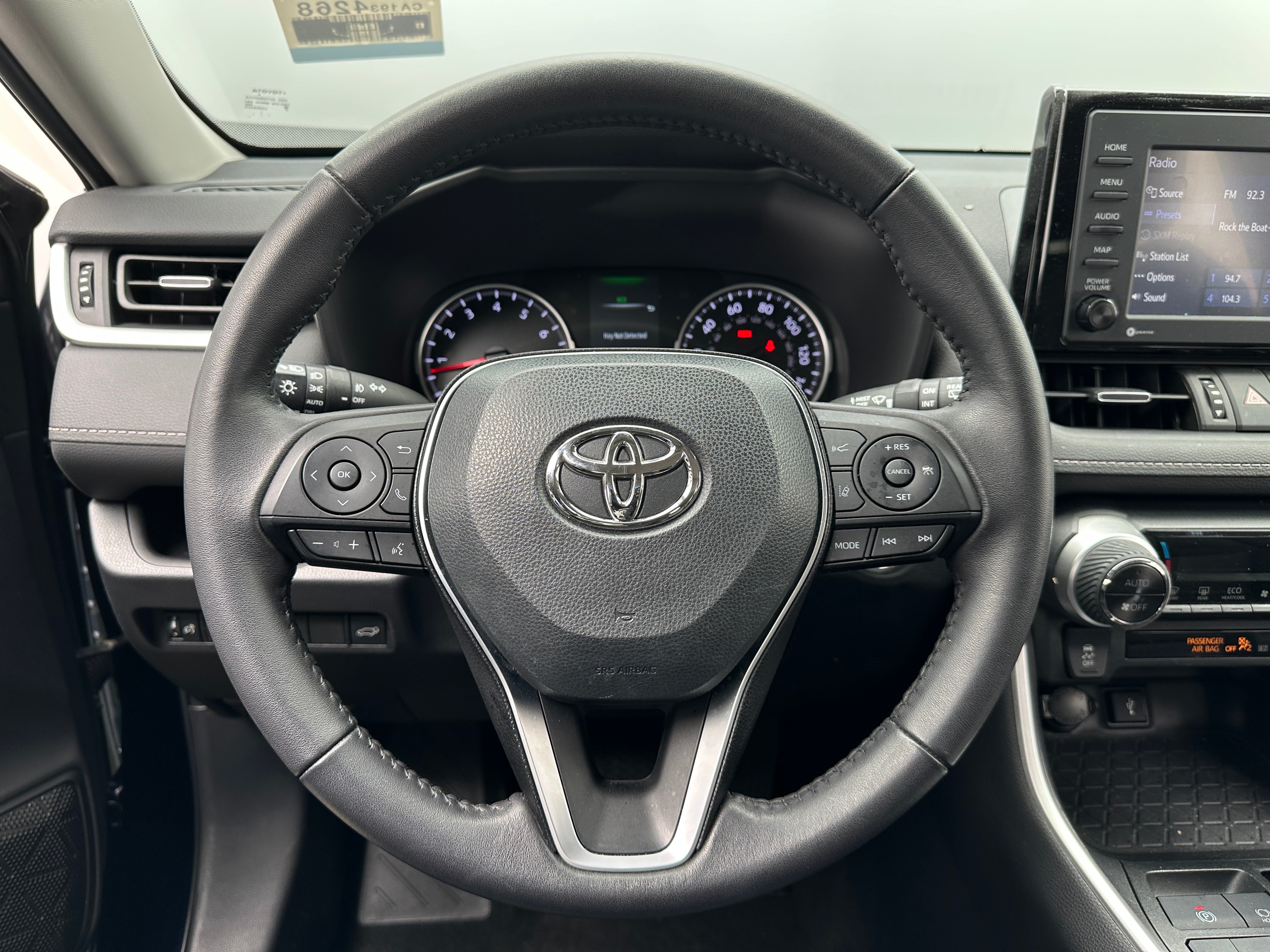 2022 Toyota RAV4 XLE Premium 5