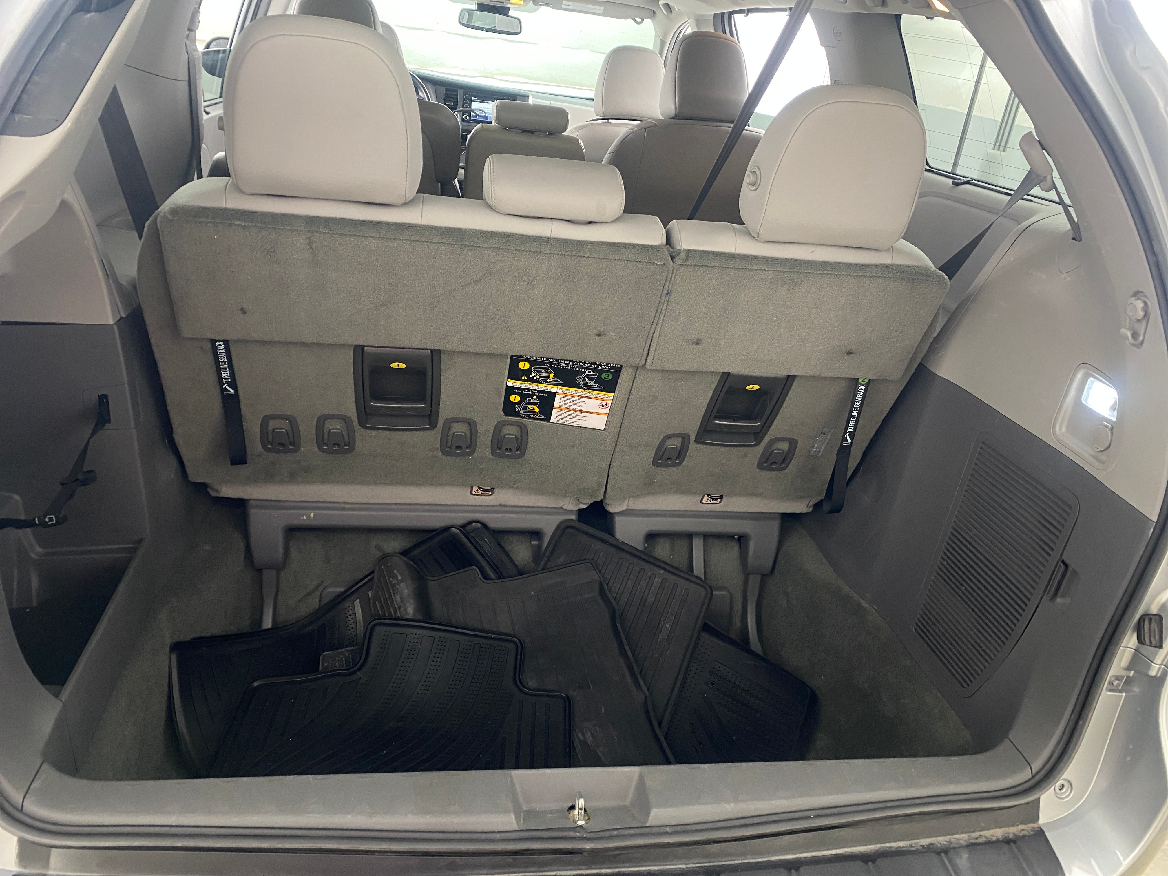 2019 Toyota Sienna XLE 6