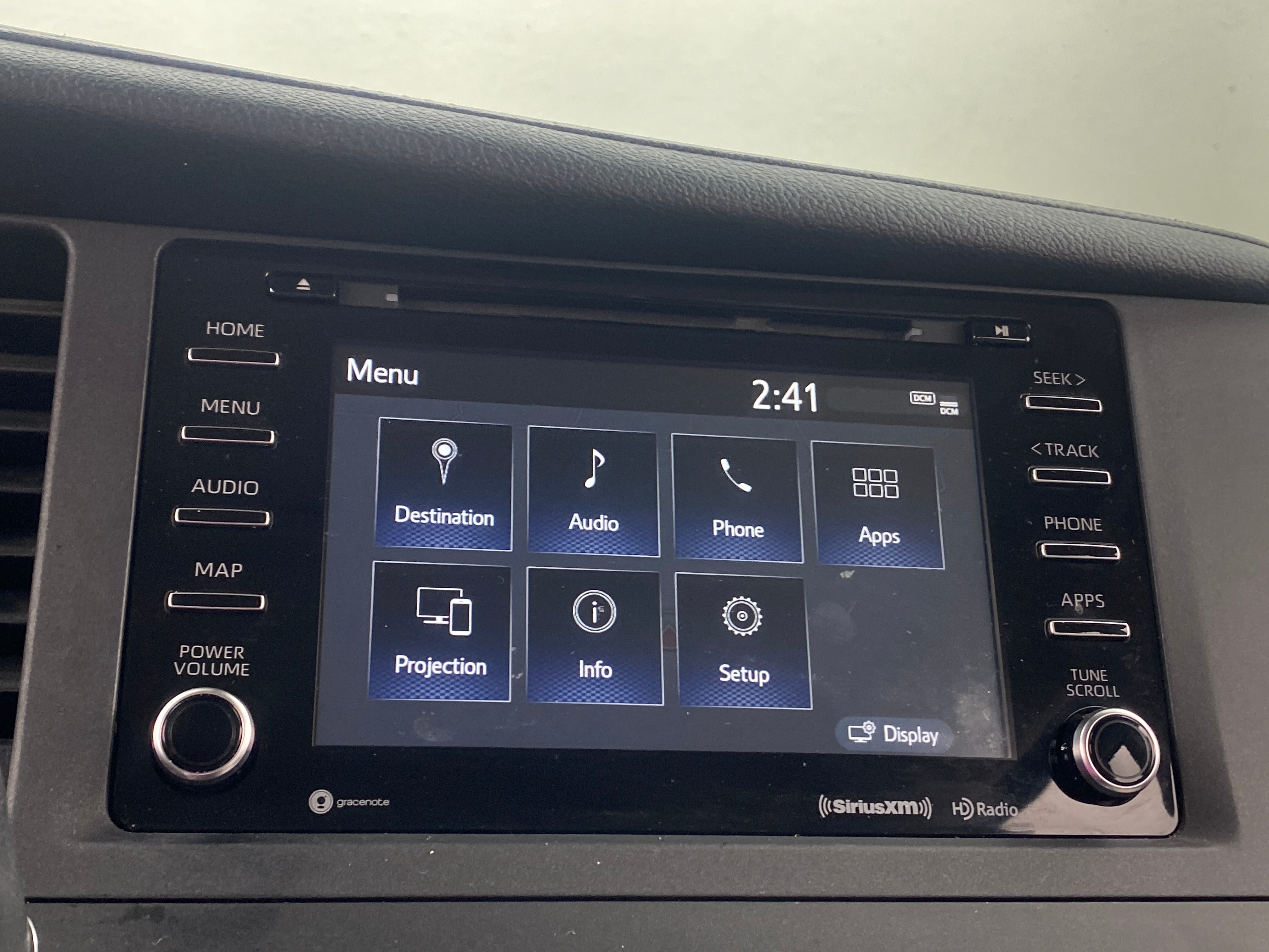 2019 Toyota Sienna XLE 3