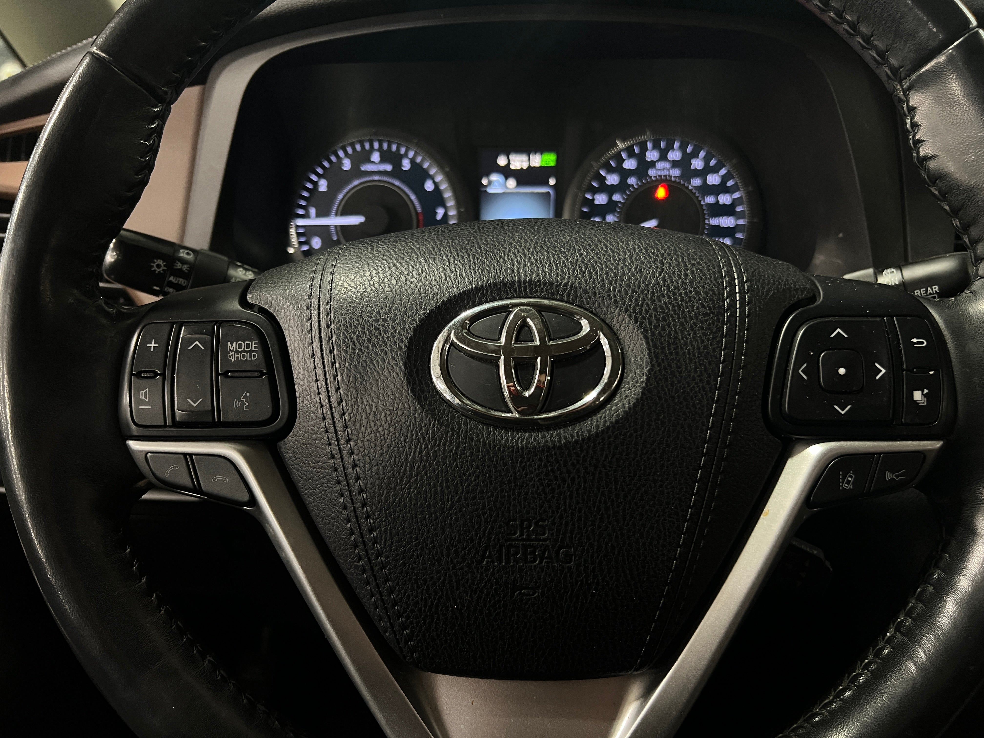 2018 Toyota Sienna Limited 4