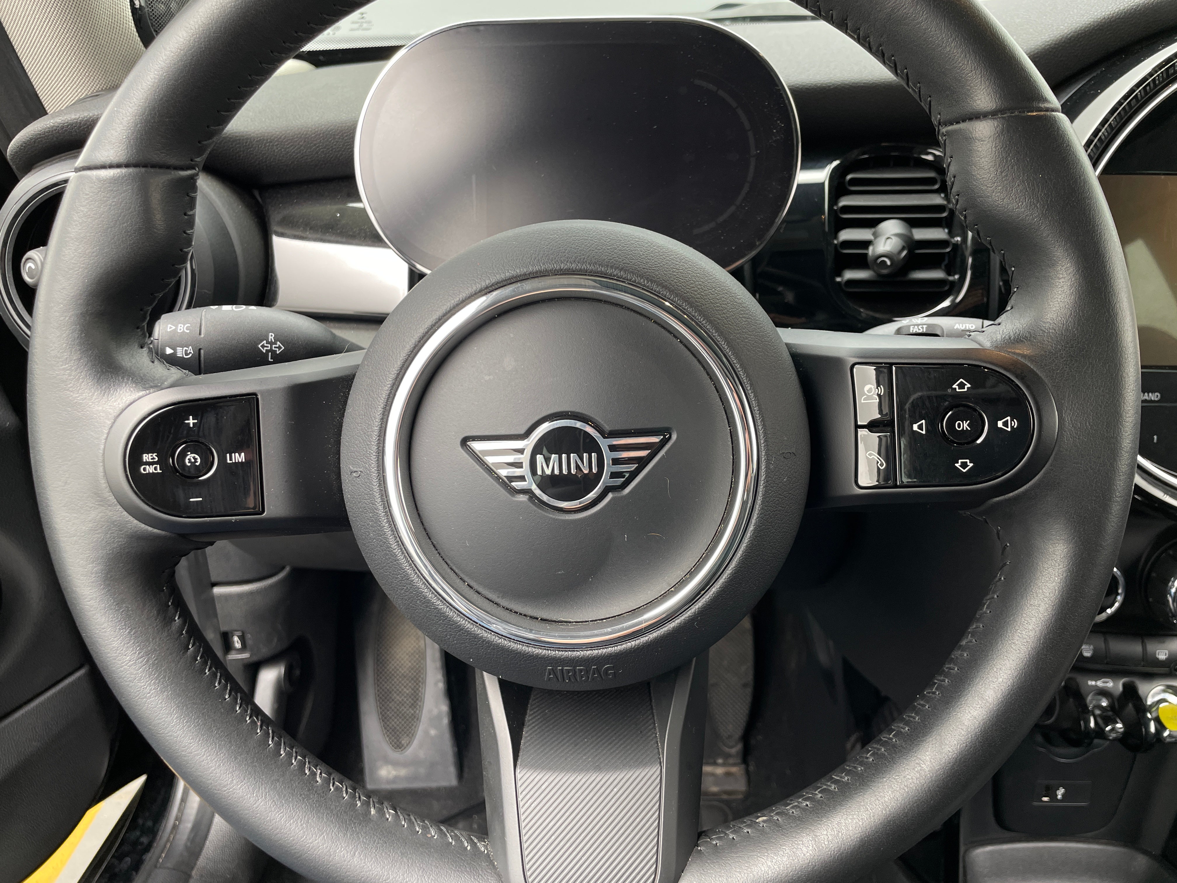 2023 MINI Cooper Hardtop SE 5