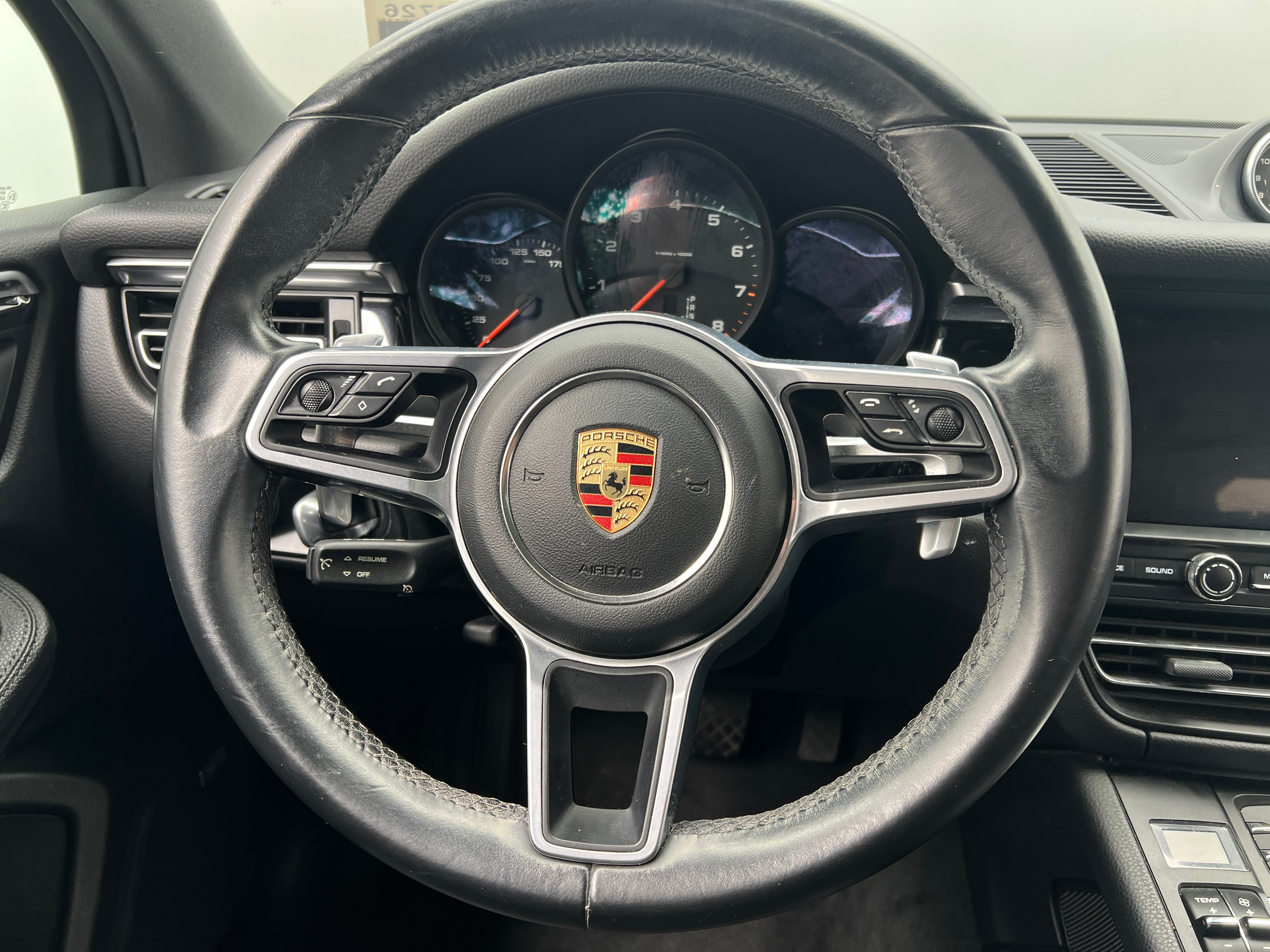 2021 Porsche Macan Base 4